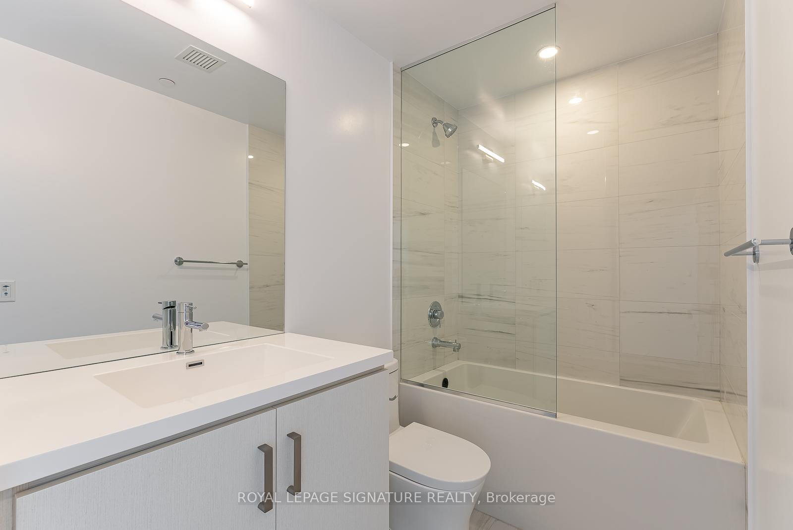 Photo 21 of Unit 1101, 38 Honeycrisp Centre Crescent, Vaughan, Vaughan Corporate Centre — HOMEH