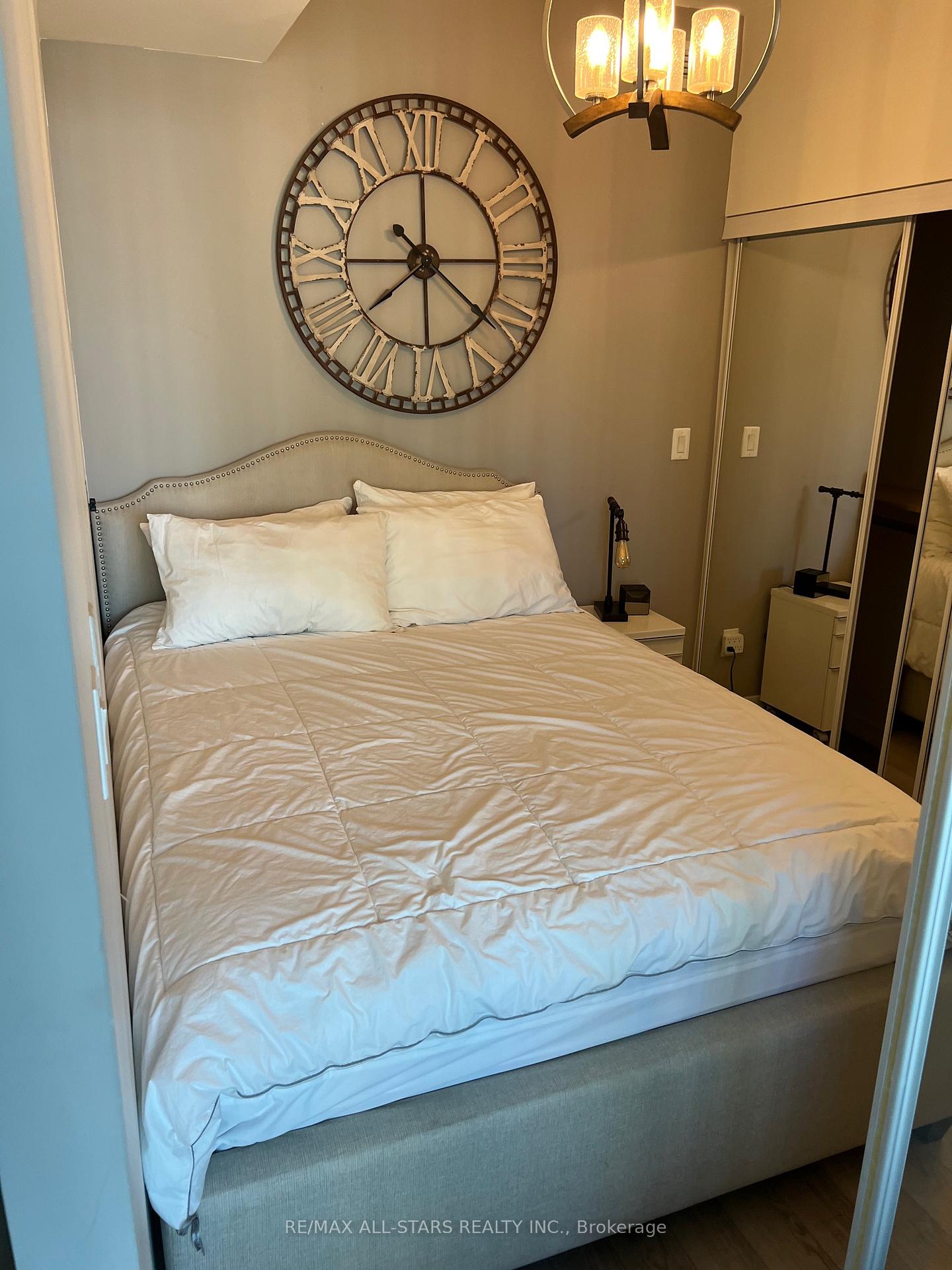Photo 8 of Unit 1306, 55 Bremner Boulevard, Toronto, Waterfront Communities — HOMEH