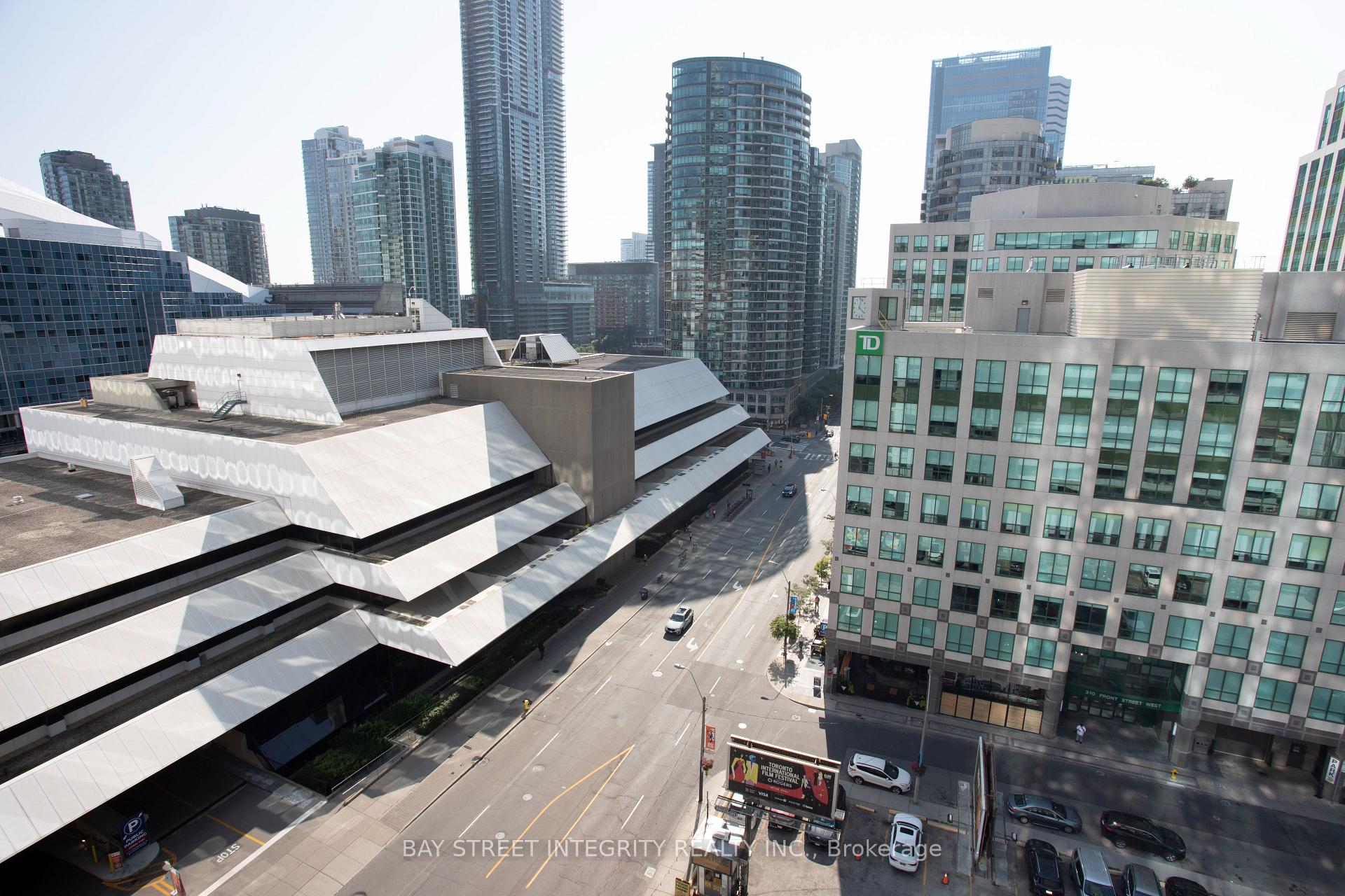 Photo 5 of Unit 1212A, 300 Front Street, Toronto, Waterfront Communities — HOMEH