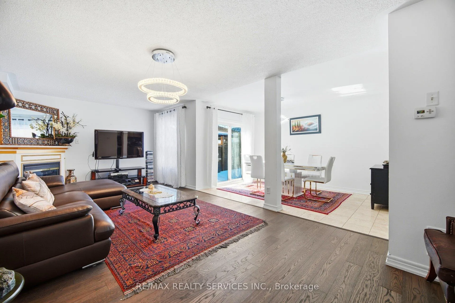 Photo 11 of 28 Gold Park Place, Brampton, Fletcher's Meadow — HOMEH