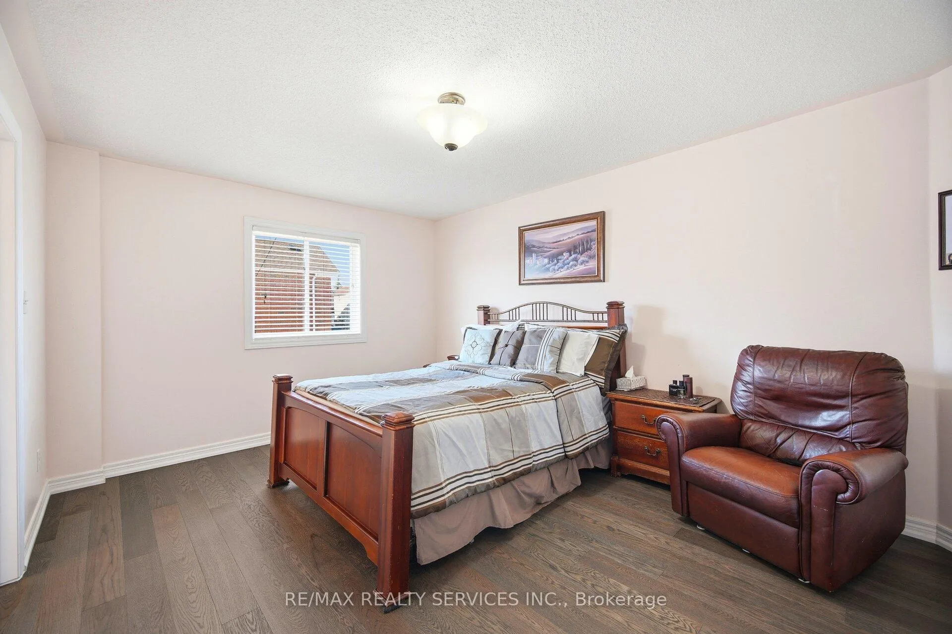 Photo 23 of 28 Gold Park Place, Brampton, Fletcher's Meadow — HOMEH