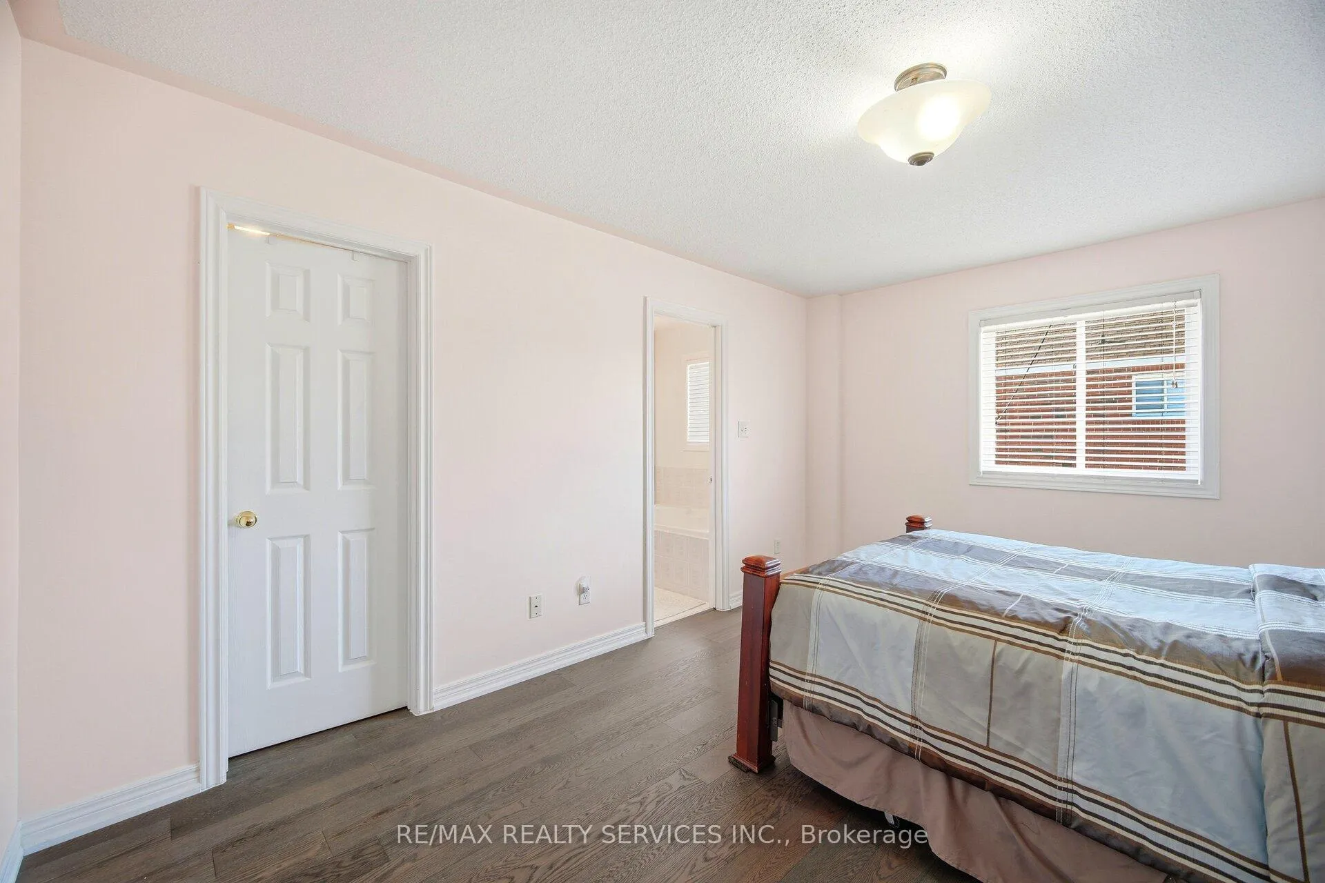 Photo 25 of 28 Gold Park Place, Brampton, Fletcher's Meadow — HOMEH