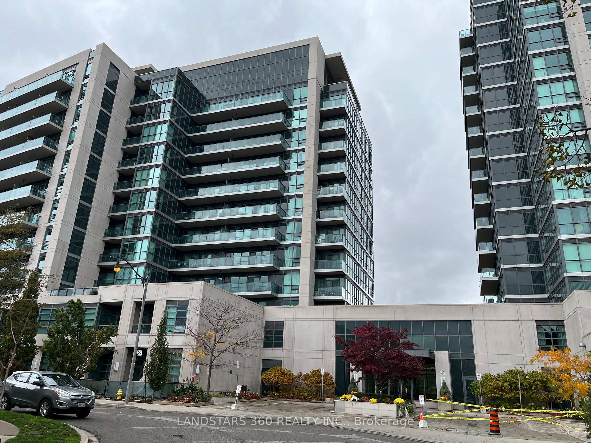 Front of Unit 1020, 35 Brian Peck Crescent