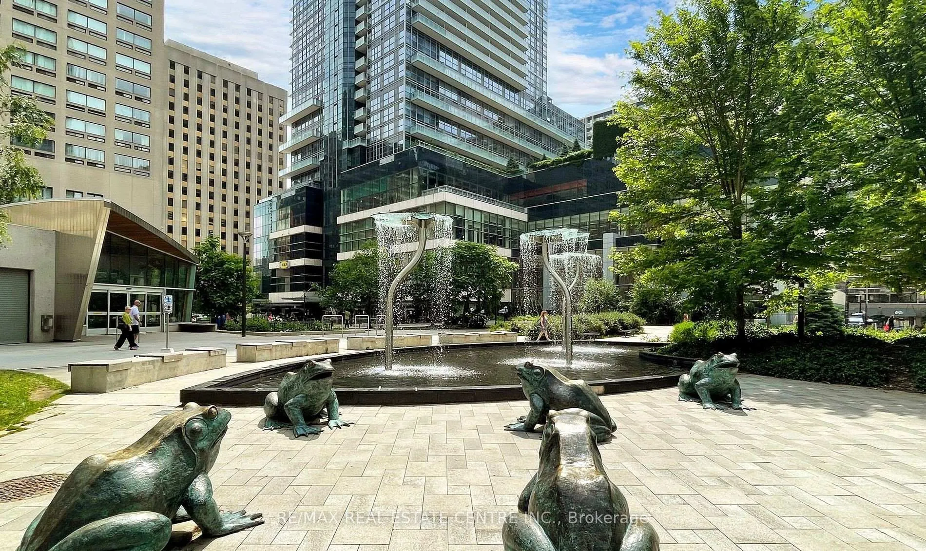 Photo 12 of Unit 4801, 386 Yonge Street, Toronto, Bay Street Corridor — HOMEH