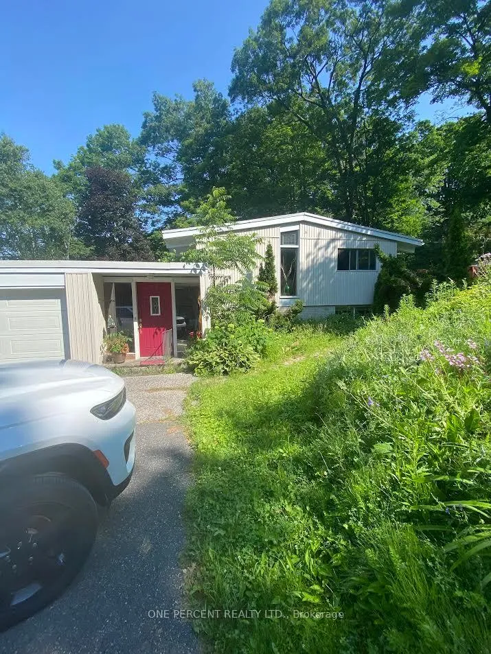 Photo 1 of 340 Greavette Street, Gravenhurst, Muskoka (S) — HOMEH