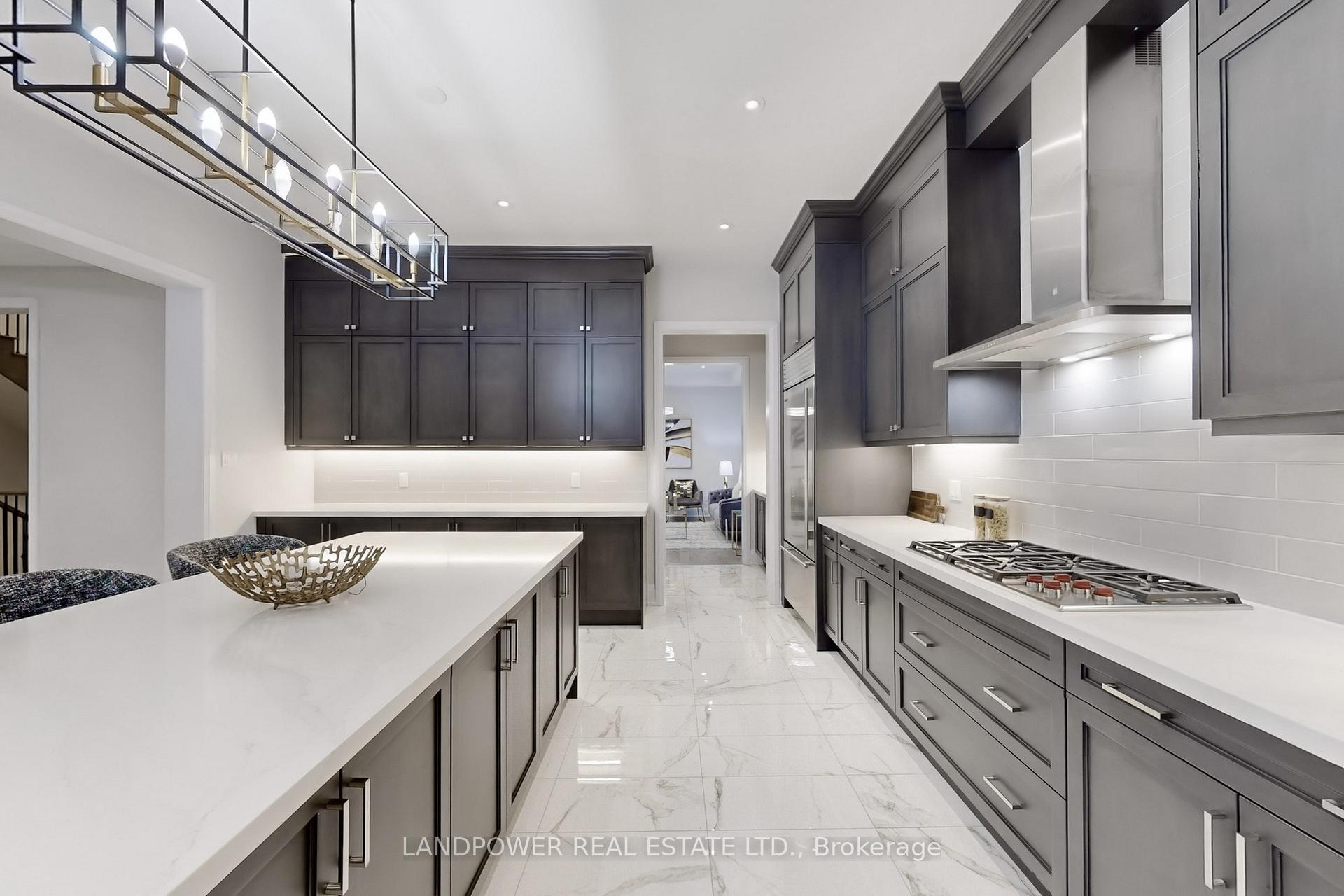 Photo 10 of 52 Klees Crescent, Aurora, Aurora Highlands — HOMEH
