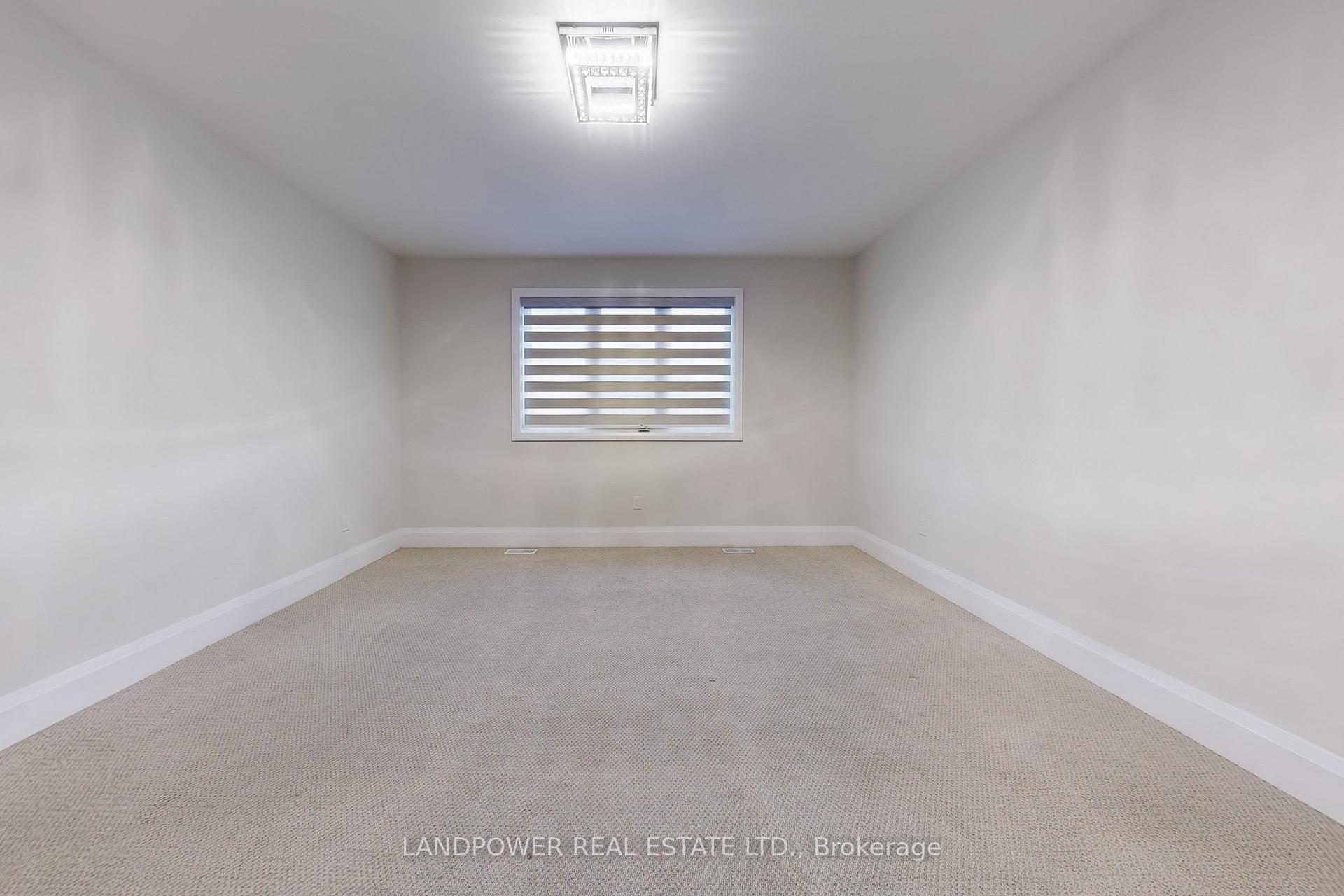 Photo 21 of 52 Klees Crescent, Aurora, Aurora Highlands — HOMEH