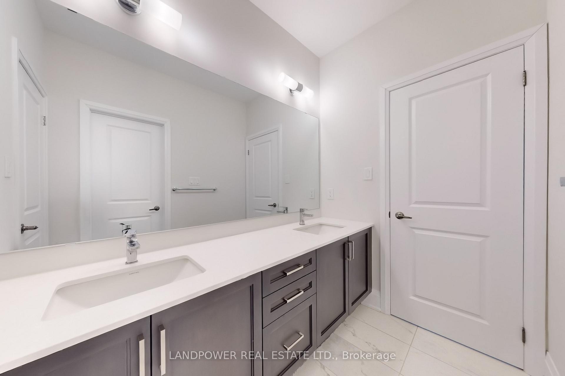 Photo 22 of 52 Klees Crescent, Aurora, Aurora Highlands — HOMEH