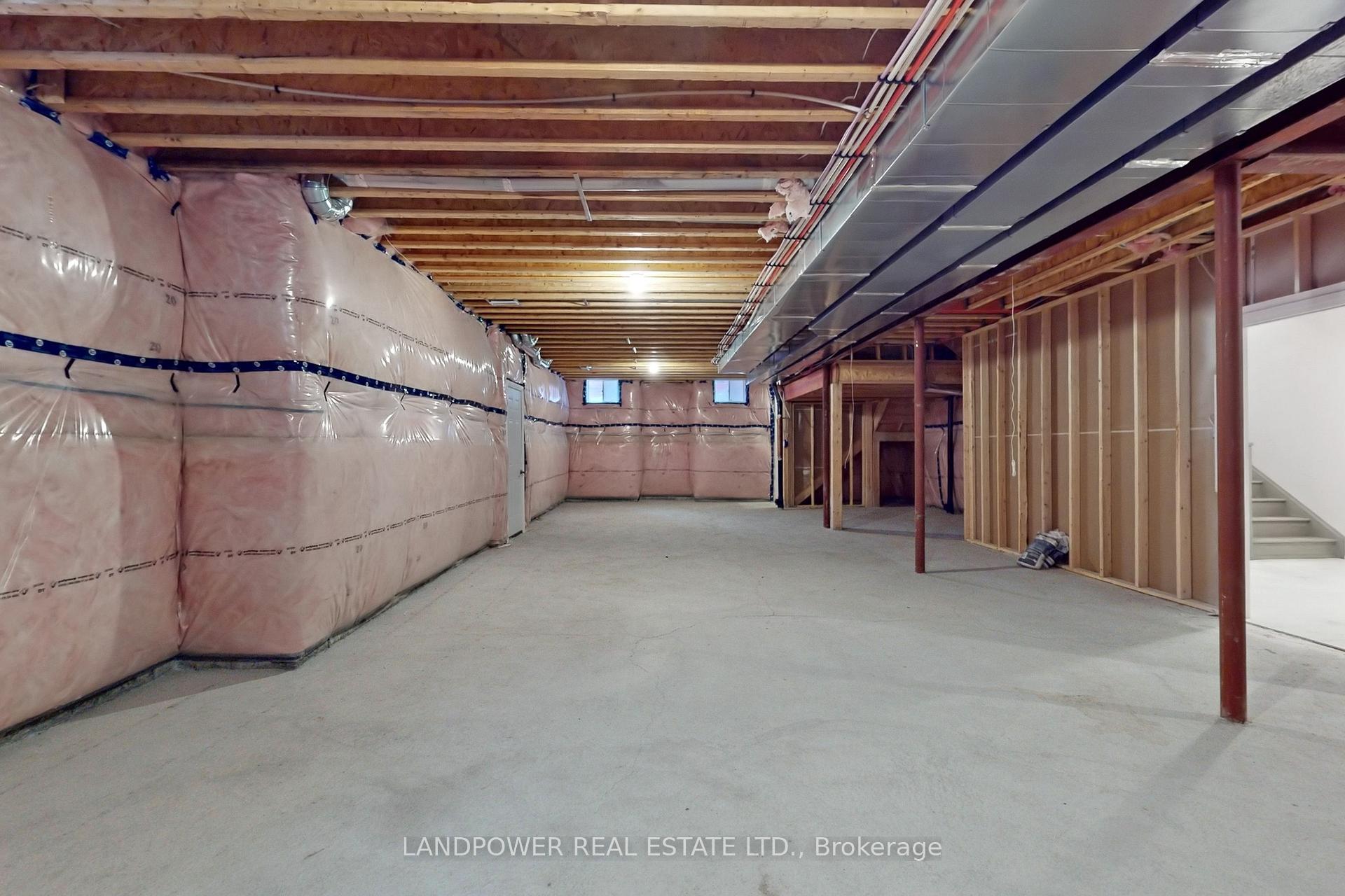 Photo 29 of 52 Klees Crescent, Aurora, Aurora Highlands — HOMEH