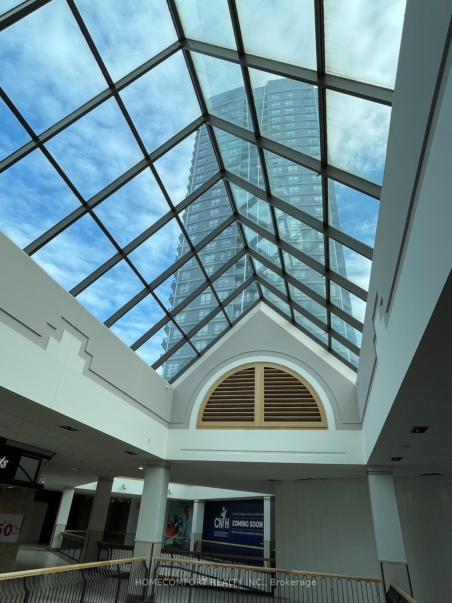 Photo 5 of Unit 3302, 30 Upper Mall Way, Vaughan, Brownridge — HOMEH