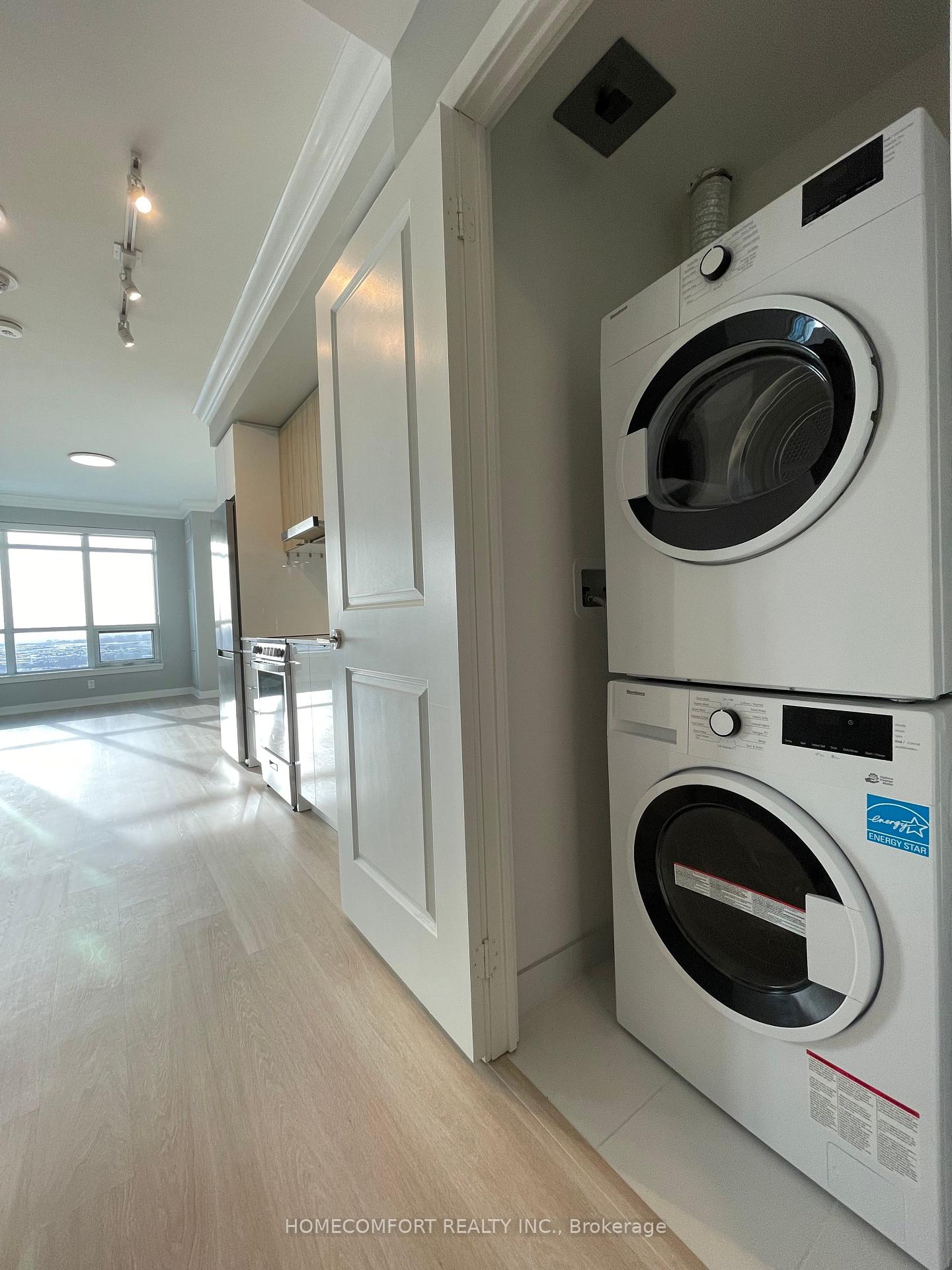 Photo 22 of Unit 3302, 30 Upper Mall Way, Vaughan, Brownridge — HOMEH