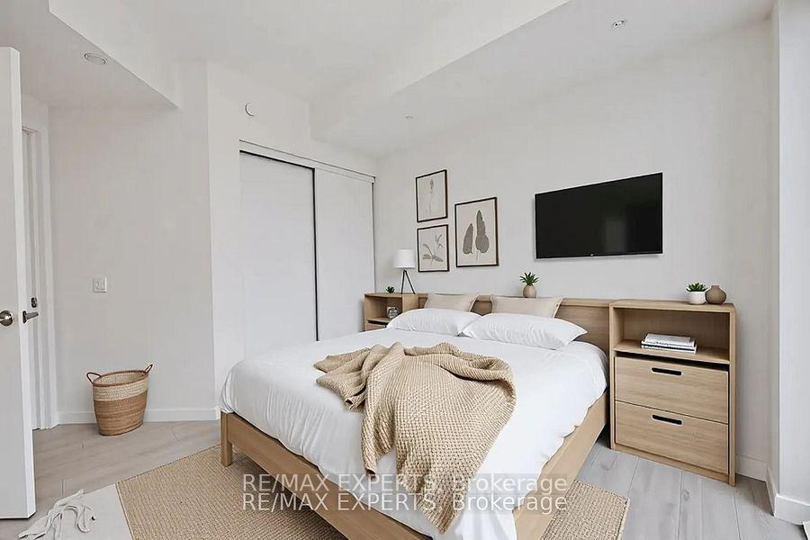 Photo 20 of Unit 902, 9000 Jane Street, Vaughan, Vellore Village — HOMEH