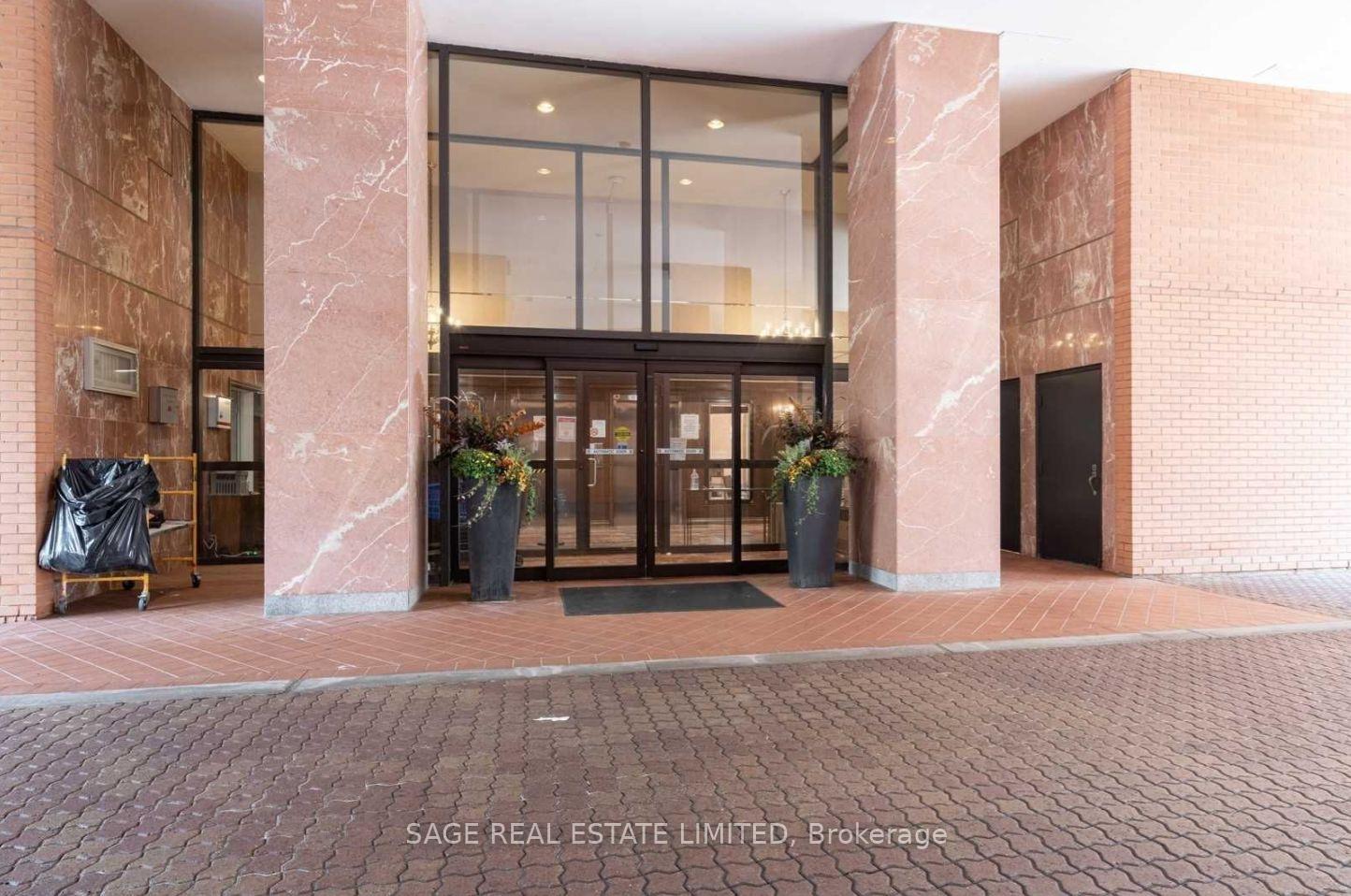 Photo 14 of Unit 305, 260 Heath Street W, Toronto, Forest Hill South — HOMEH