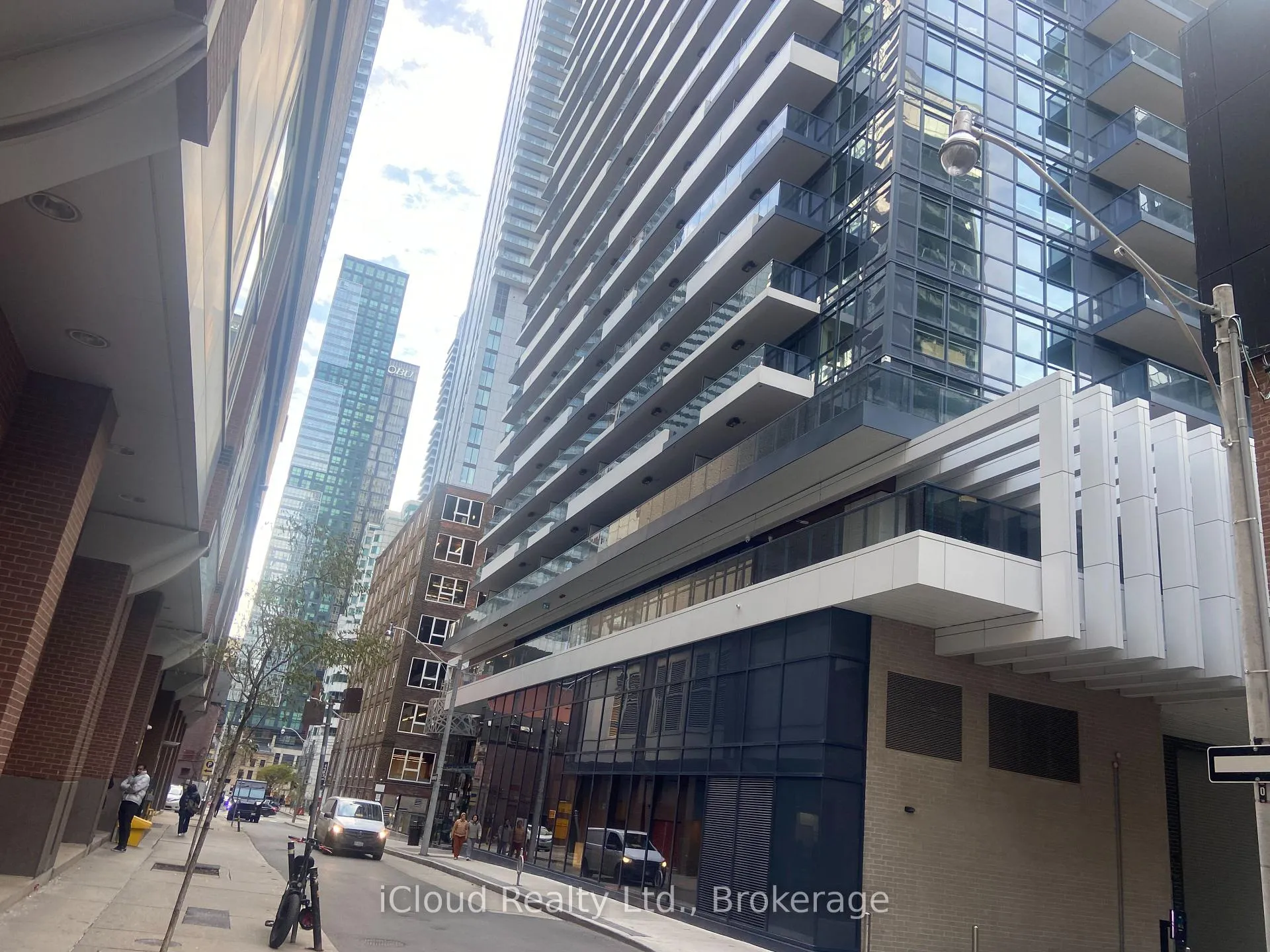 Photo 2 of Unit 2502, 38 Widmer Street, Toronto, Waterfront Communities — HOMEH