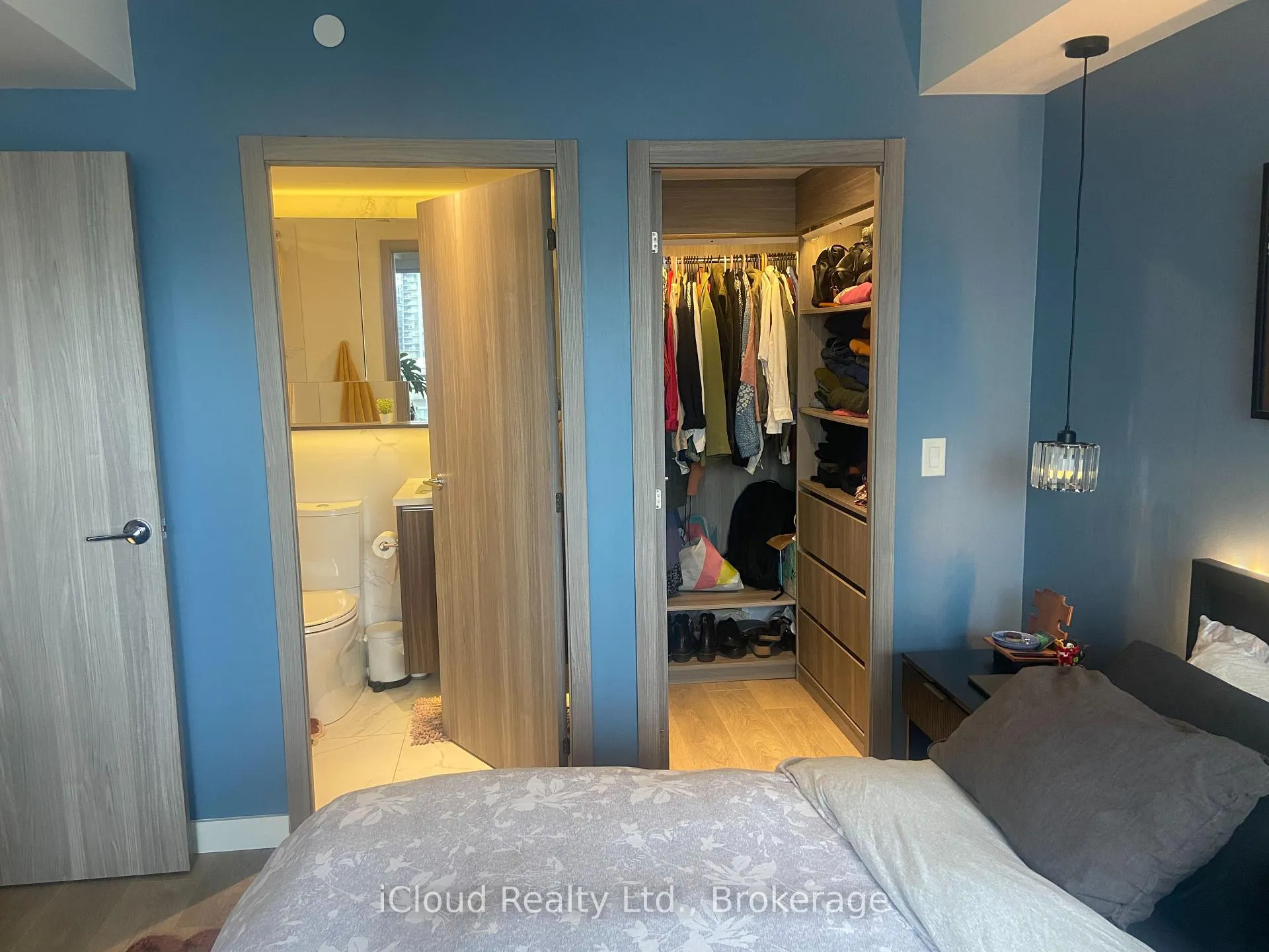 Photo 15 of Unit 2502, 38 Widmer Street, Toronto, Waterfront Communities — HOMEH