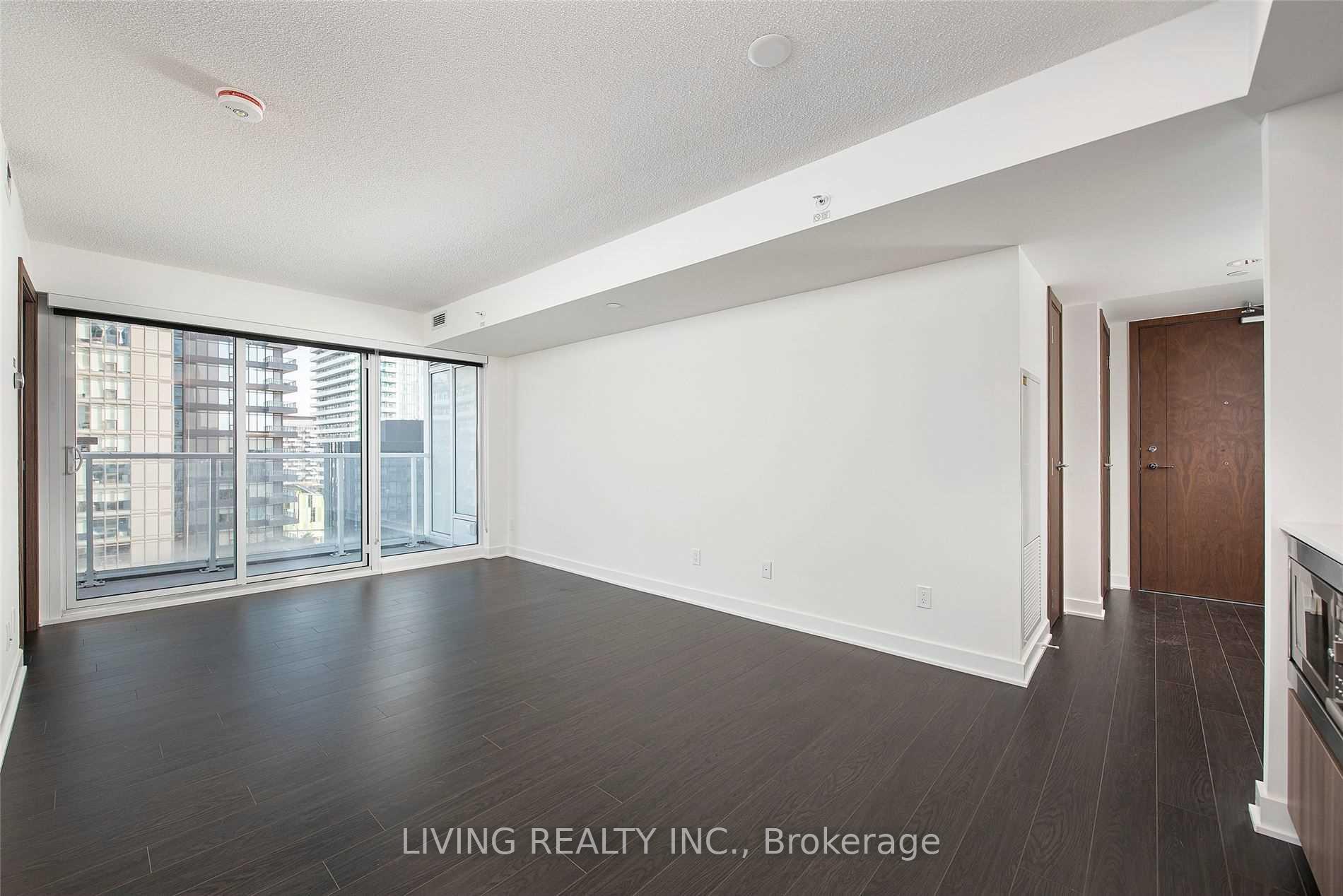 Photo 3 of Unit 703, 19 Bathurst Street, Toronto, Waterfront Communities — HOMEH