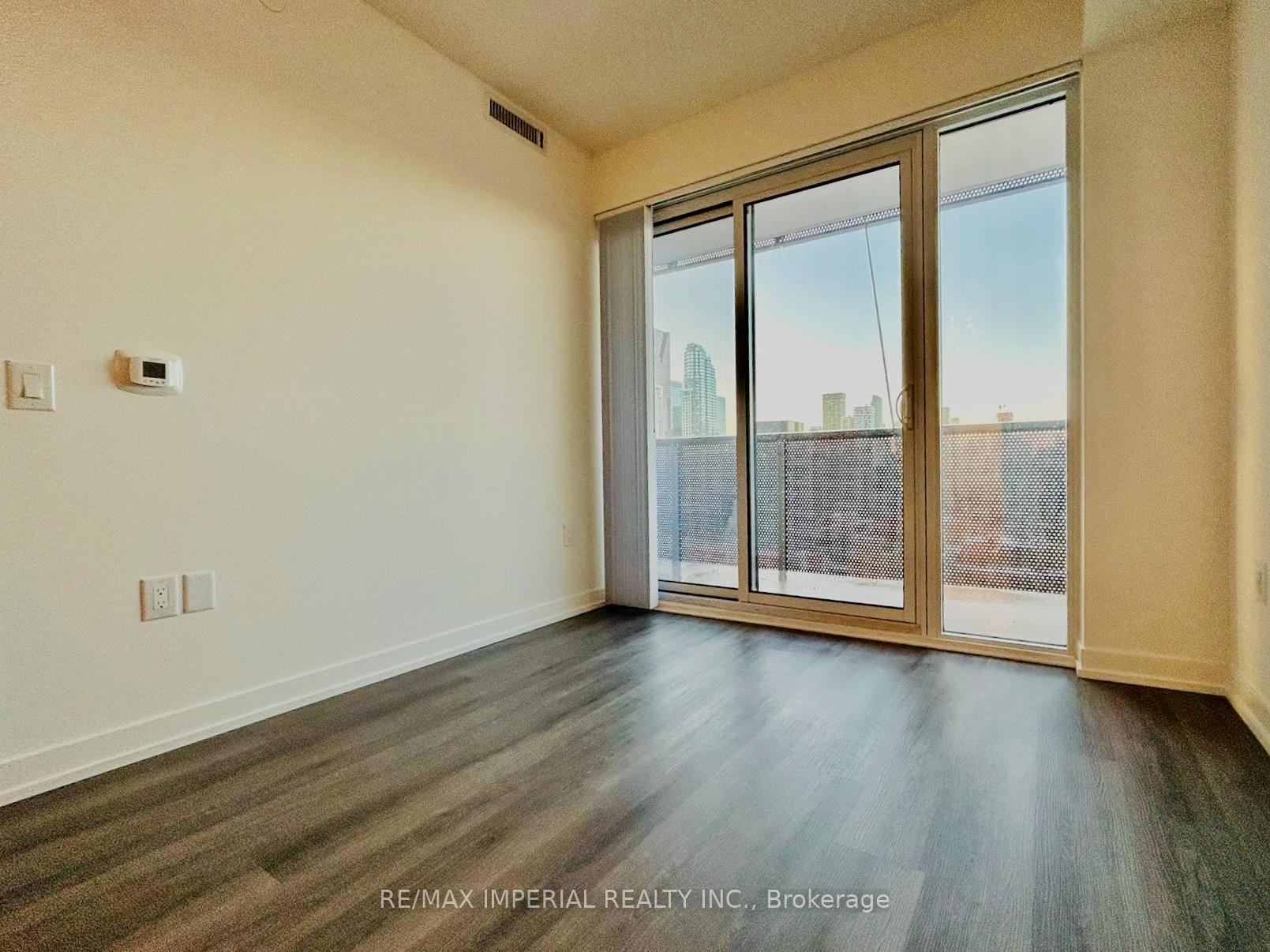 Photo 5 of Unit 2802, 138 Downes Street, Toronto, Waterfront Communities — HOMEH