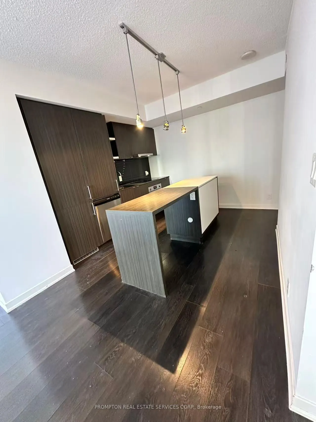 Photo 3 of Unit 1905, 100 Harbour Street, Toronto, Waterfront Communities — HOMEH