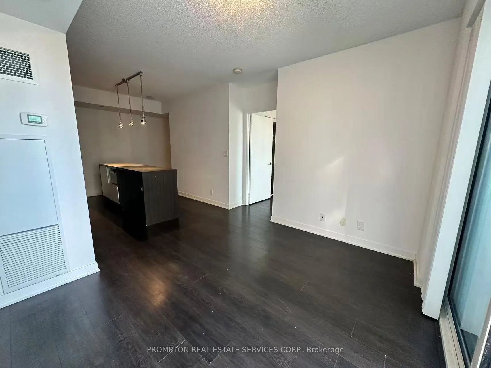 Photo 5 of Unit 1905, 100 Harbour Street, Toronto, Waterfront Communities — HOMEH