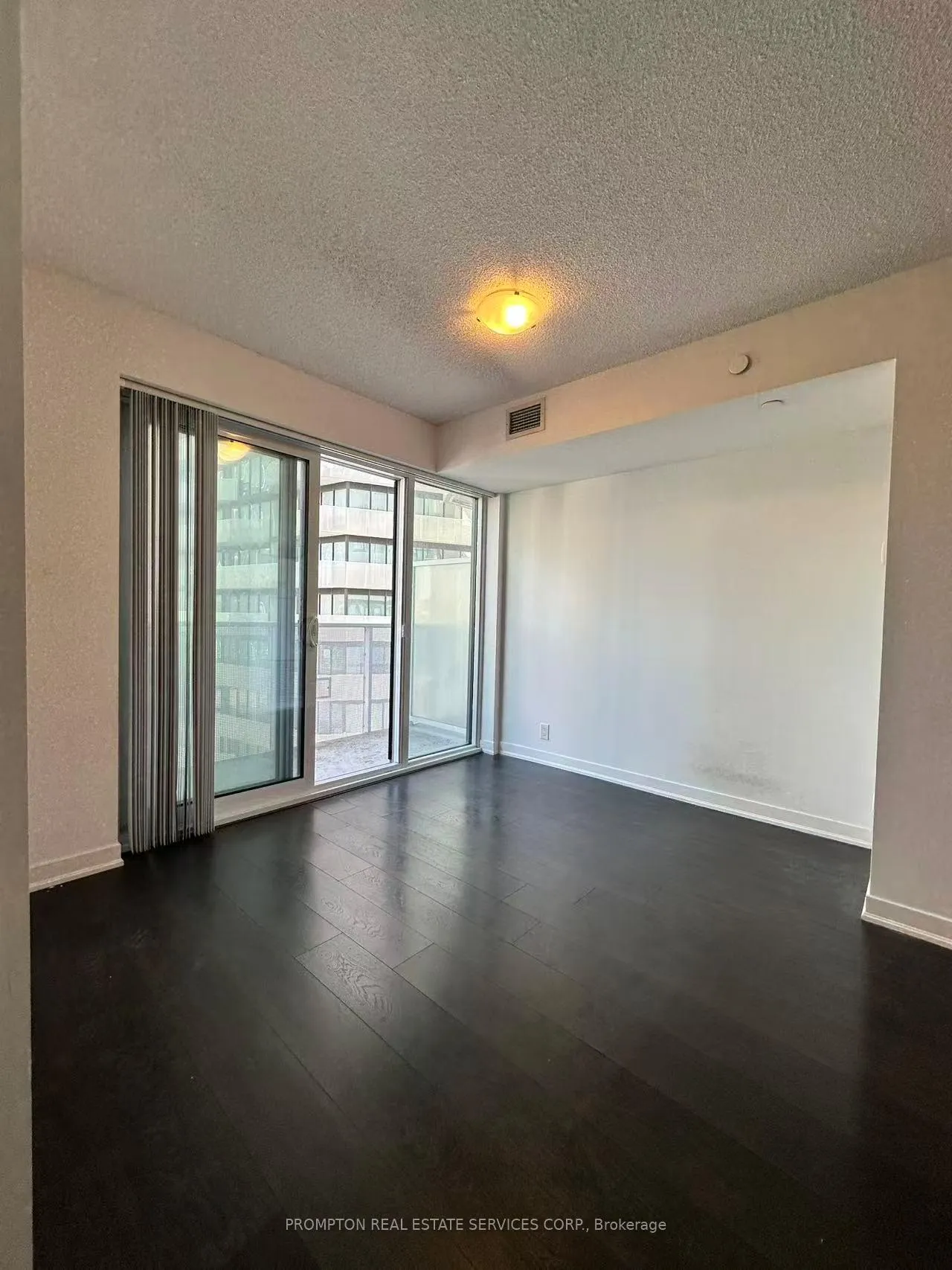 Photo 6 of Unit 1905, 100 Harbour Street, Toronto, Waterfront Communities — HOMEH
