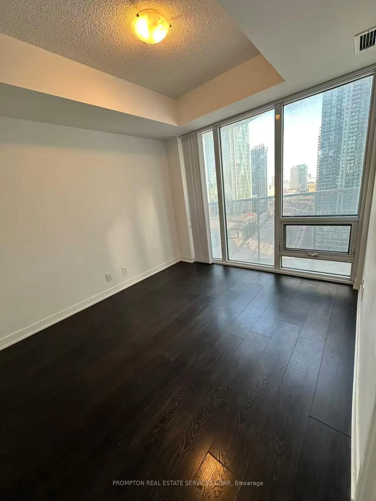 Photo 7 of Unit 1905, 100 Harbour Street, Toronto, Waterfront Communities — HOMEH