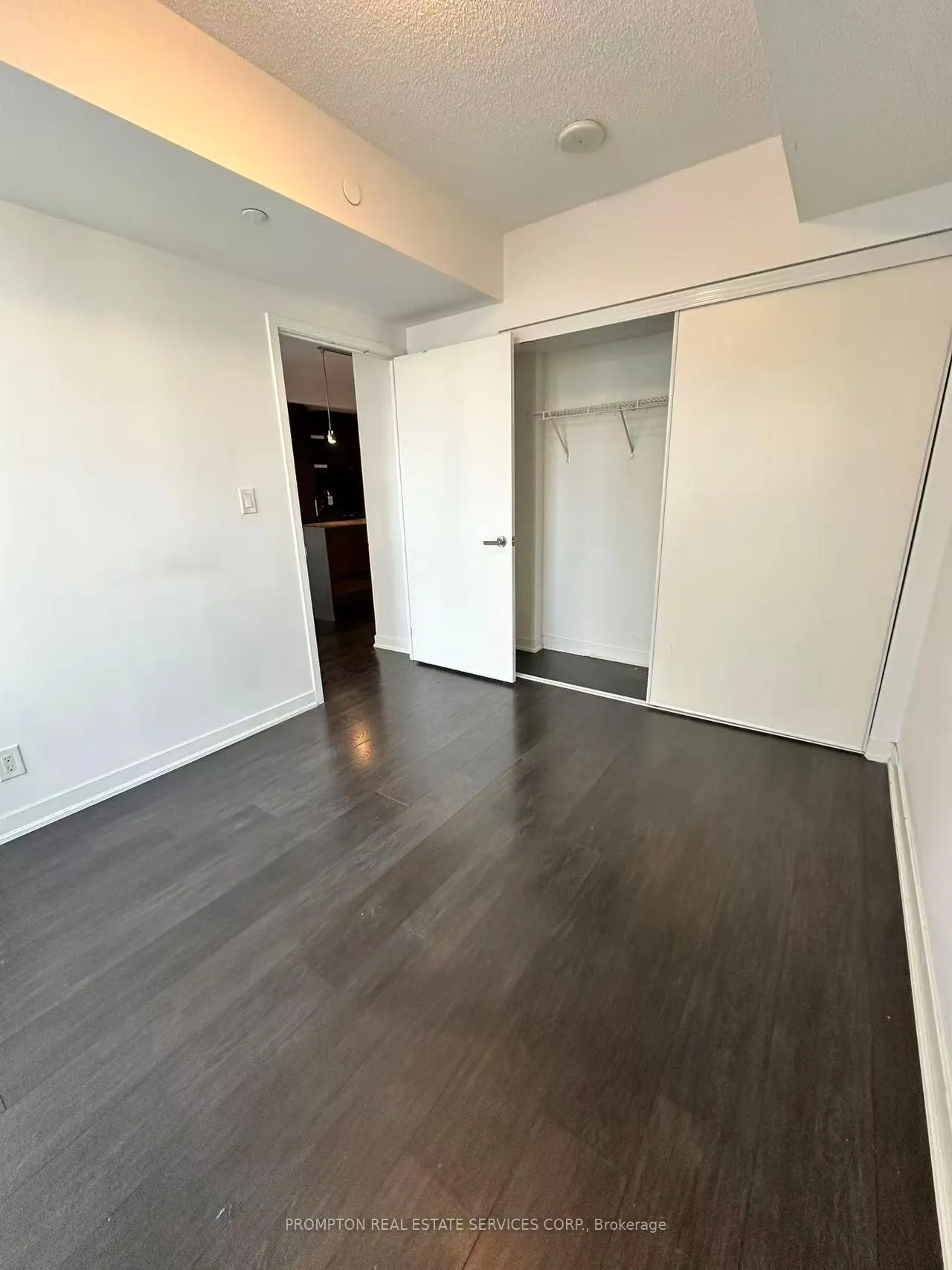 Photo 8 of Unit 1905, 100 Harbour Street, Toronto, Waterfront Communities — HOMEH
