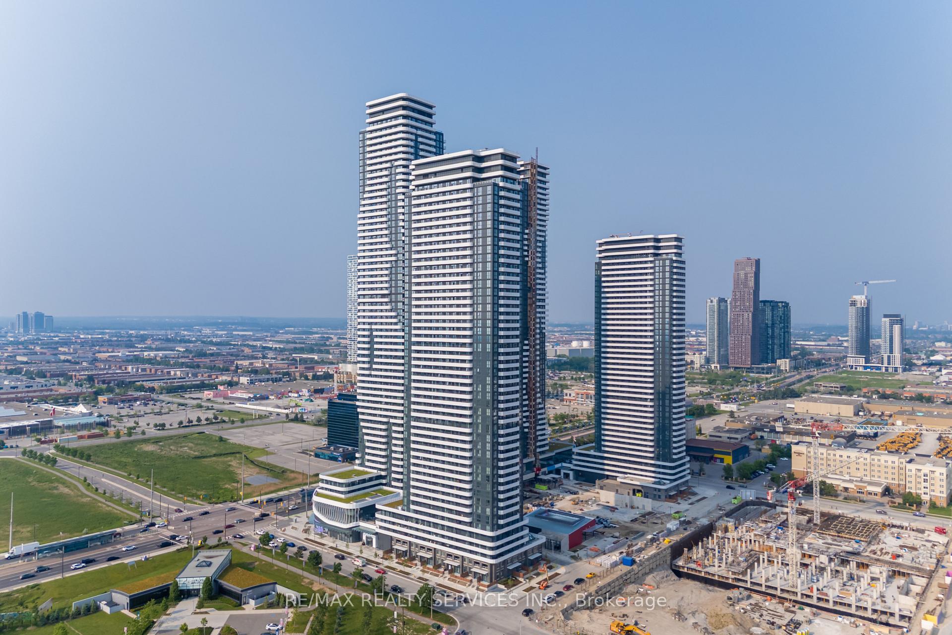 Photo 4 of Unit 4703, 195 Commerce Street, Vaughan, Vaughan Corporate Centre — HOMEH