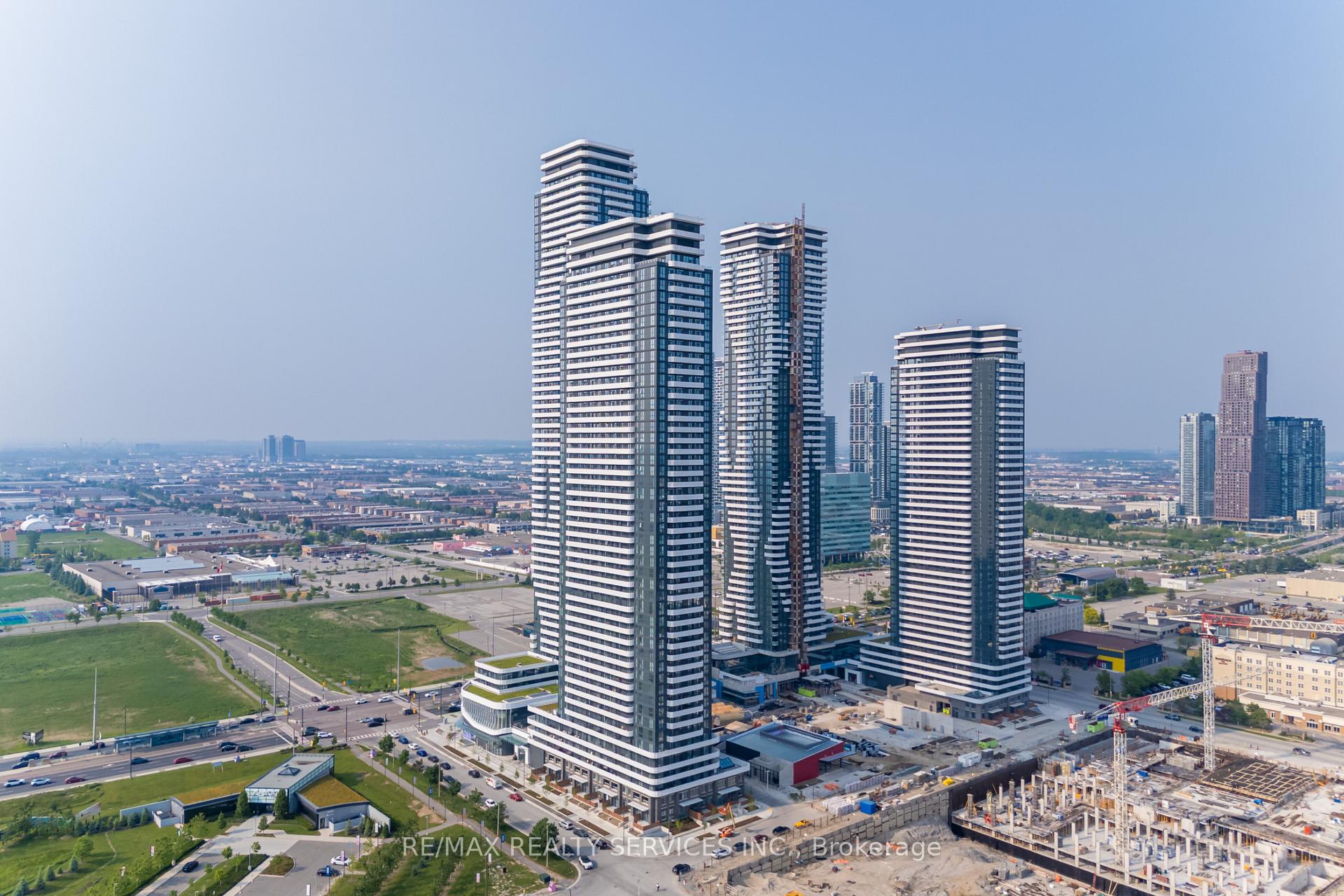 Photo 5 of Unit 4703, 195 Commerce Street, Vaughan, Vaughan Corporate Centre — HOMEH