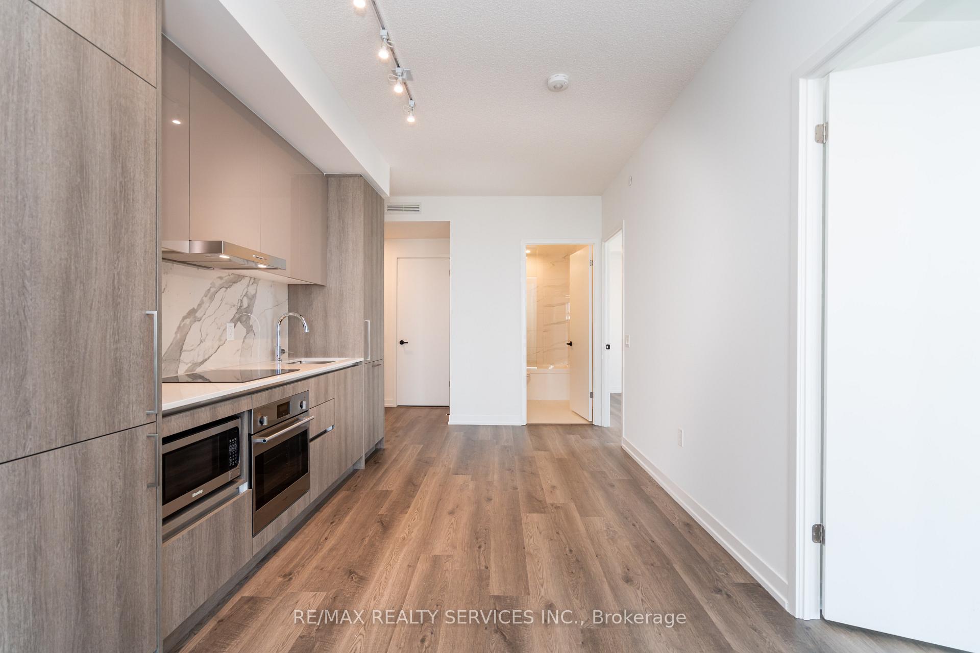 Photo 19 of Unit 4703, 195 Commerce Street, Vaughan, Vaughan Corporate Centre — HOMEH
