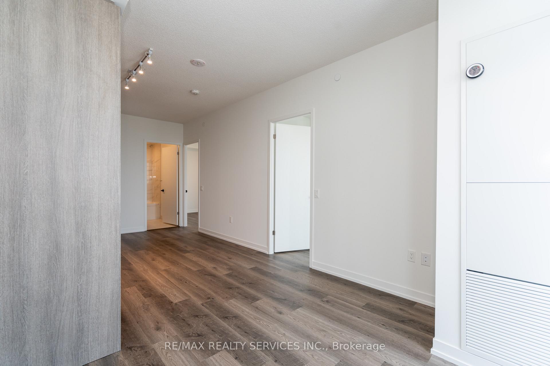 Photo 21 of Unit 4703, 195 Commerce Street, Vaughan, Vaughan Corporate Centre — HOMEH
