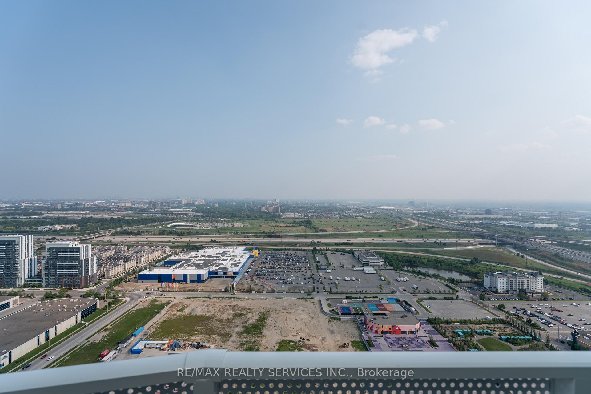 Photo 25 of Unit 4703, 195 Commerce Street, Vaughan, Vaughan Corporate Centre — HOMEH