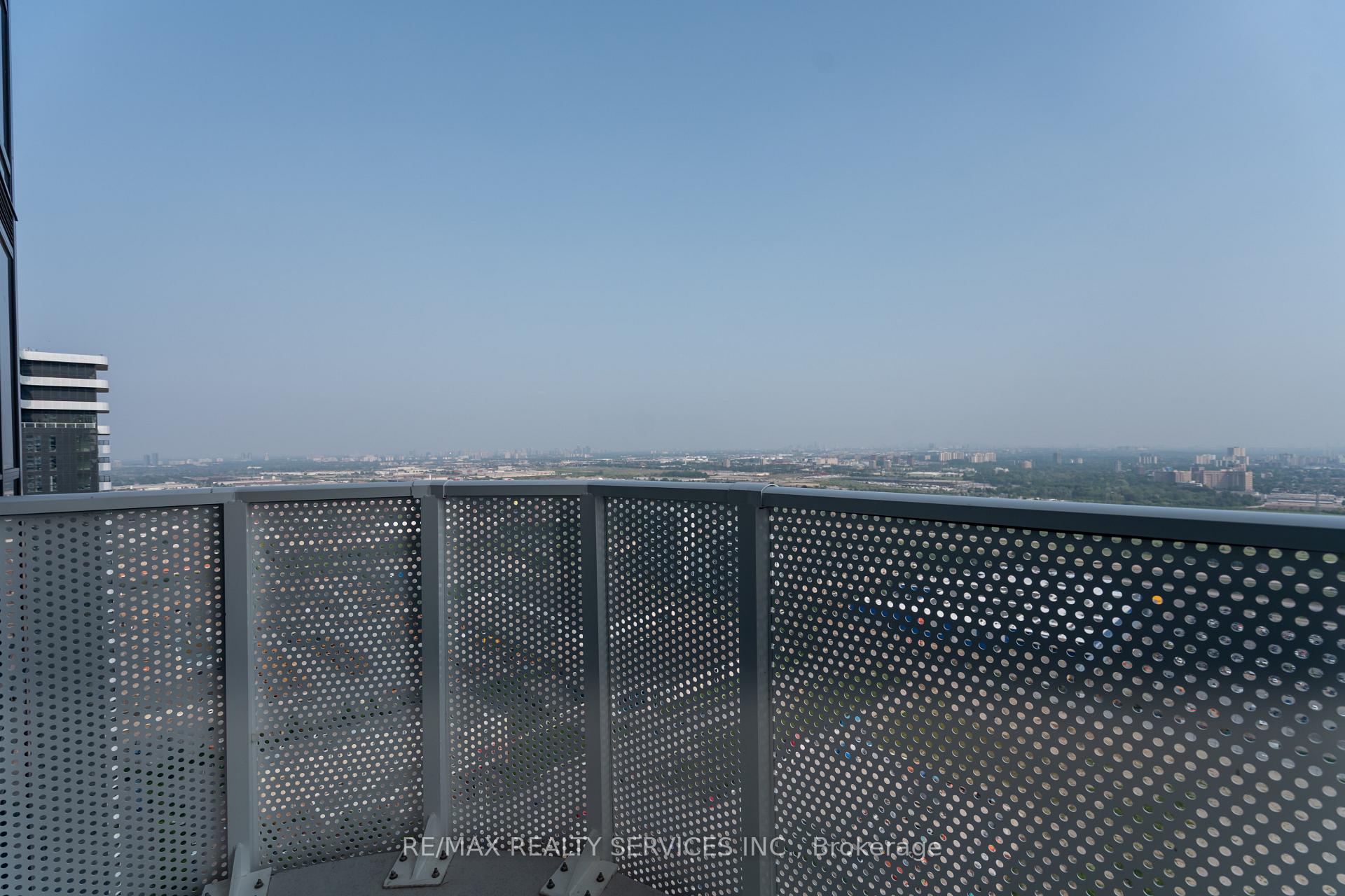 Photo 27 of Unit 4703, 195 Commerce Street, Vaughan, Vaughan Corporate Centre — HOMEH