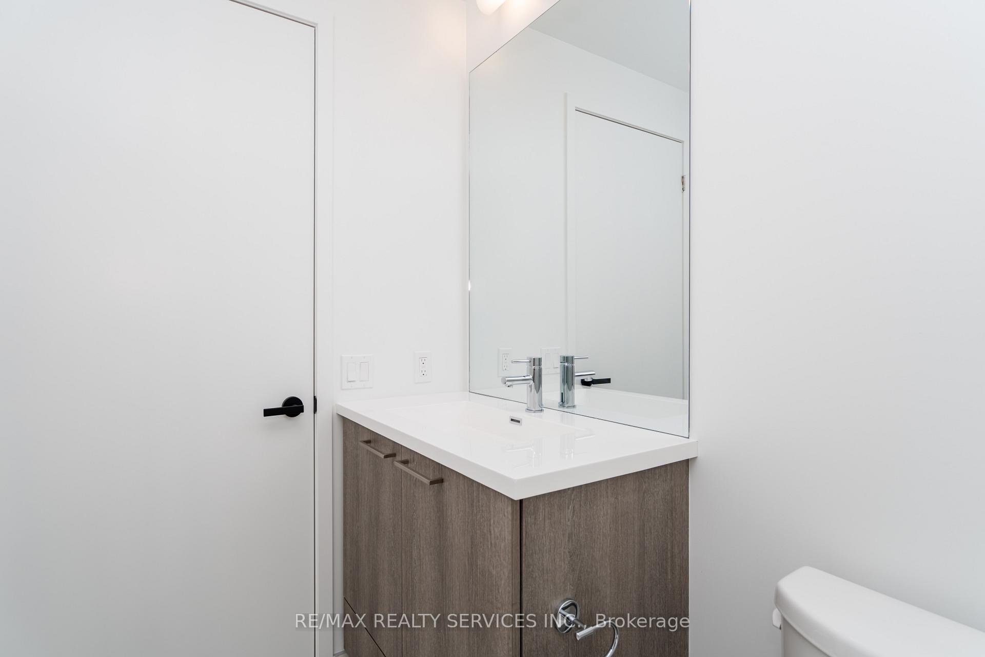 Photo 30 of Unit 4703, 195 Commerce Street, Vaughan, Vaughan Corporate Centre — HOMEH