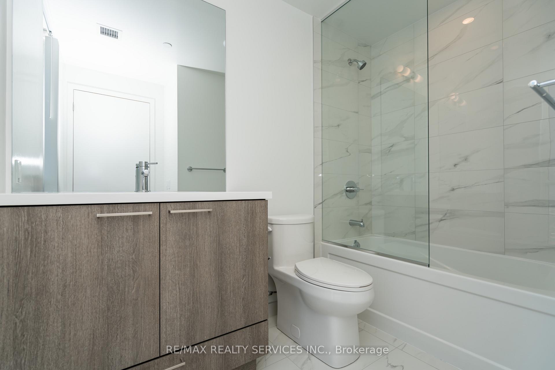 Photo 35 of Unit 4703, 195 Commerce Street, Vaughan, Vaughan Corporate Centre — HOMEH