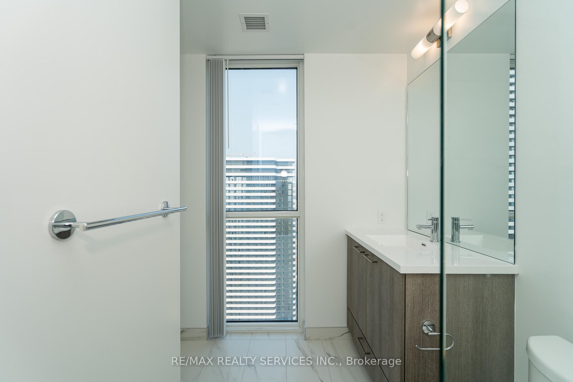 Photo 37 of Unit 4703, 195 Commerce Street, Vaughan, Vaughan Corporate Centre — HOMEH