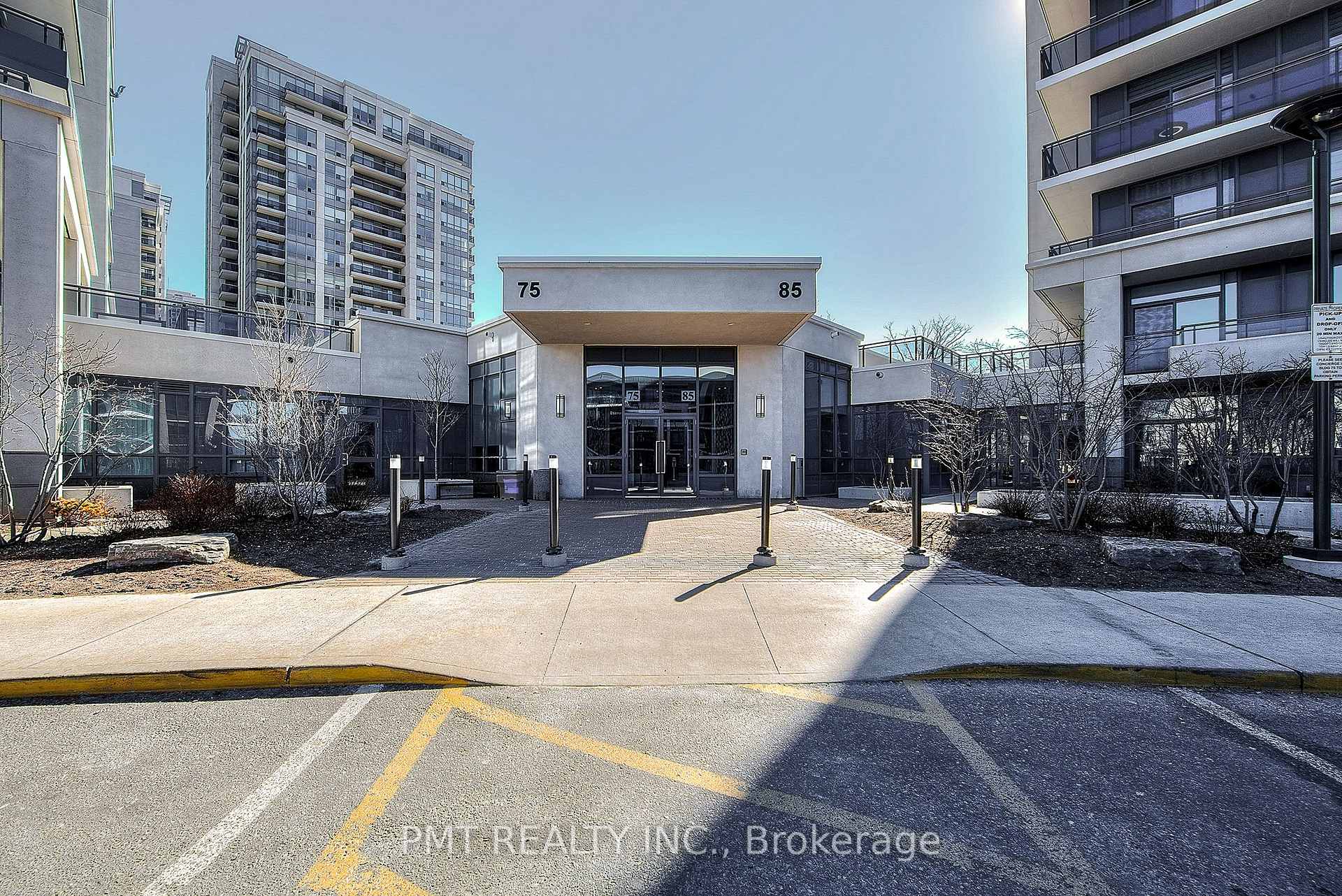 Photo 2 of Unit 405, 85 North Park Road, Vaughan, Beverley Glen — HOMEH