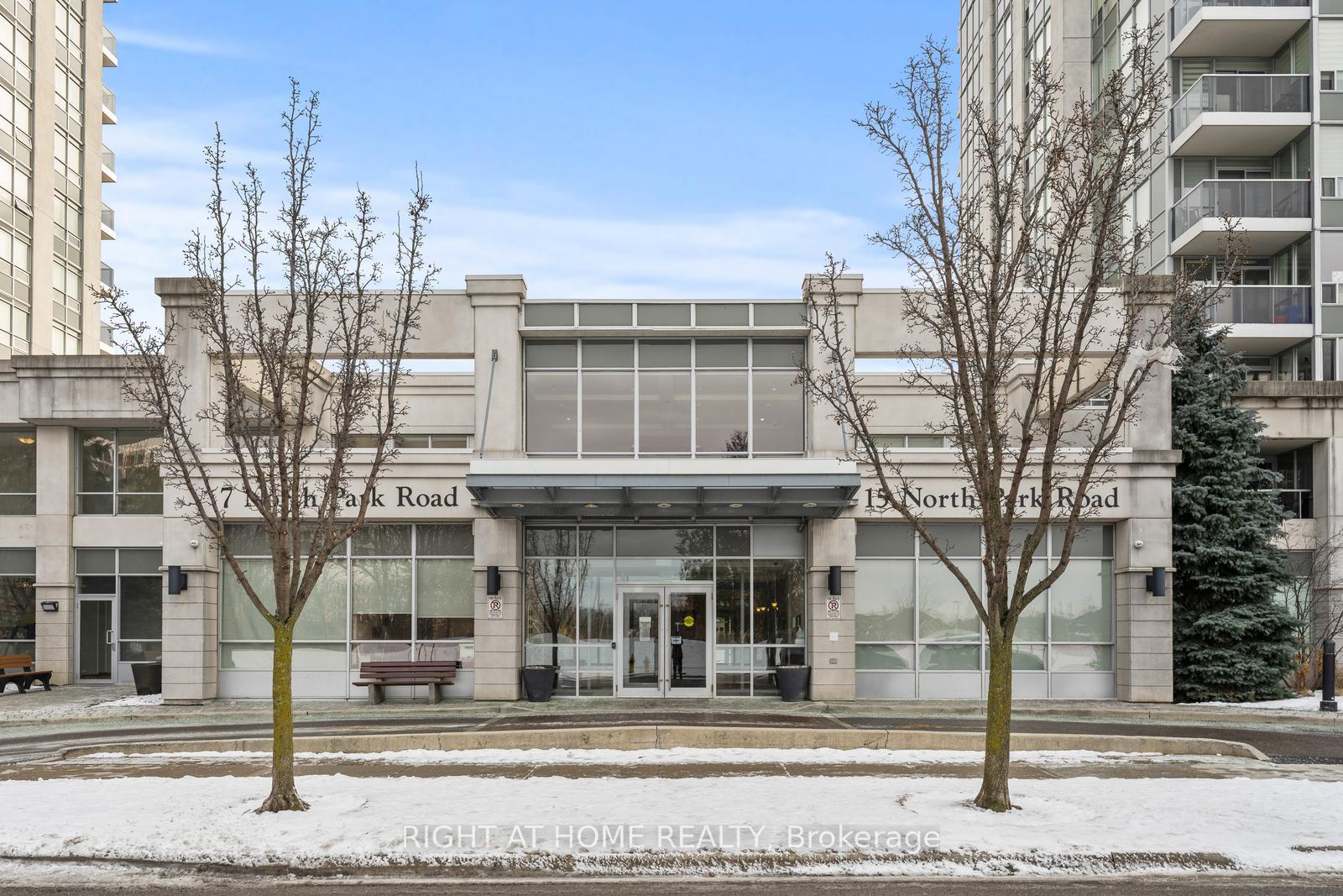 Photo 3 of Unit 1401, 15 North Park Road, Vaughan, Beverley Glen — HOMEH
