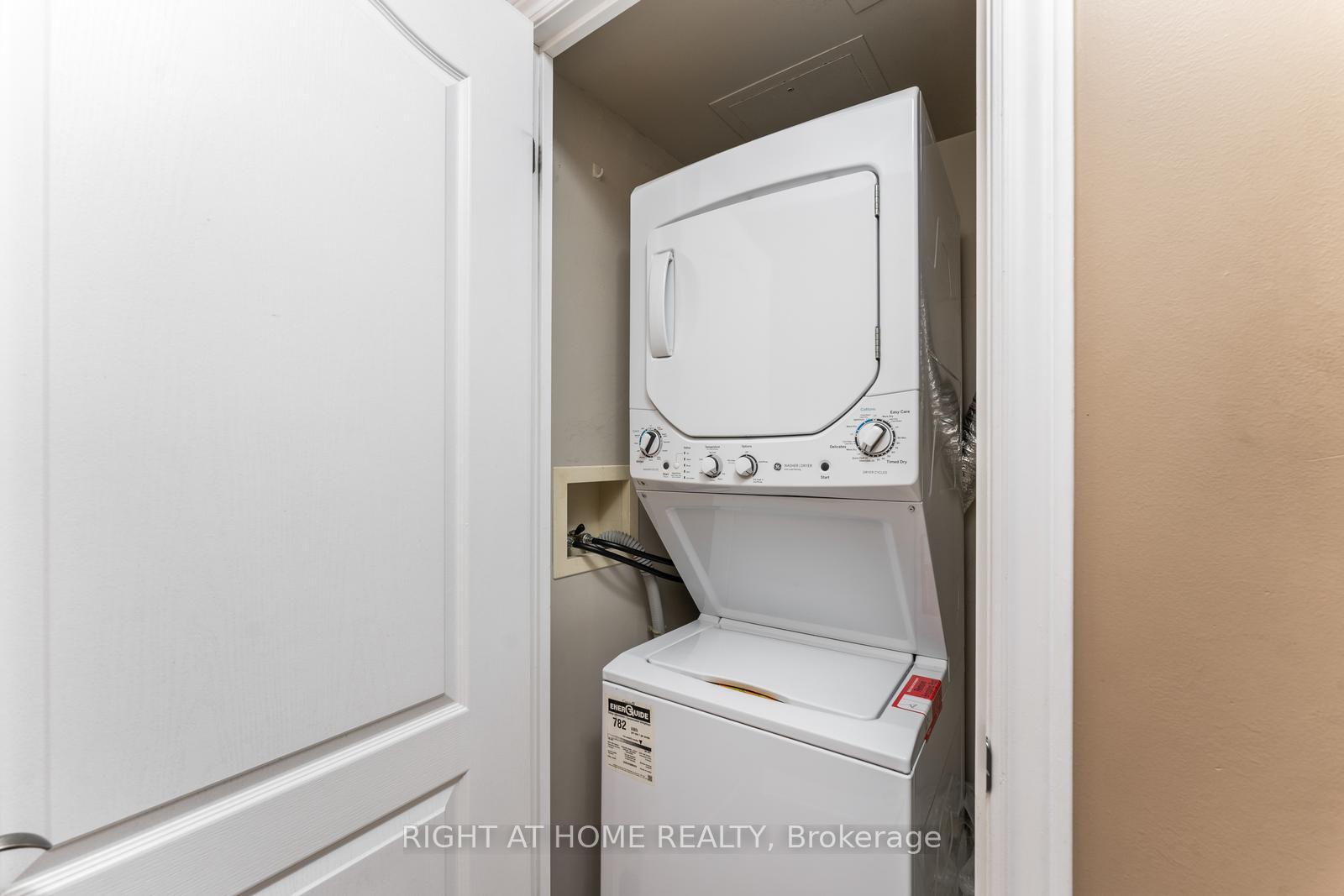 Photo 19 of Unit 1401, 15 North Park Road, Vaughan, Beverley Glen — HOMEH
