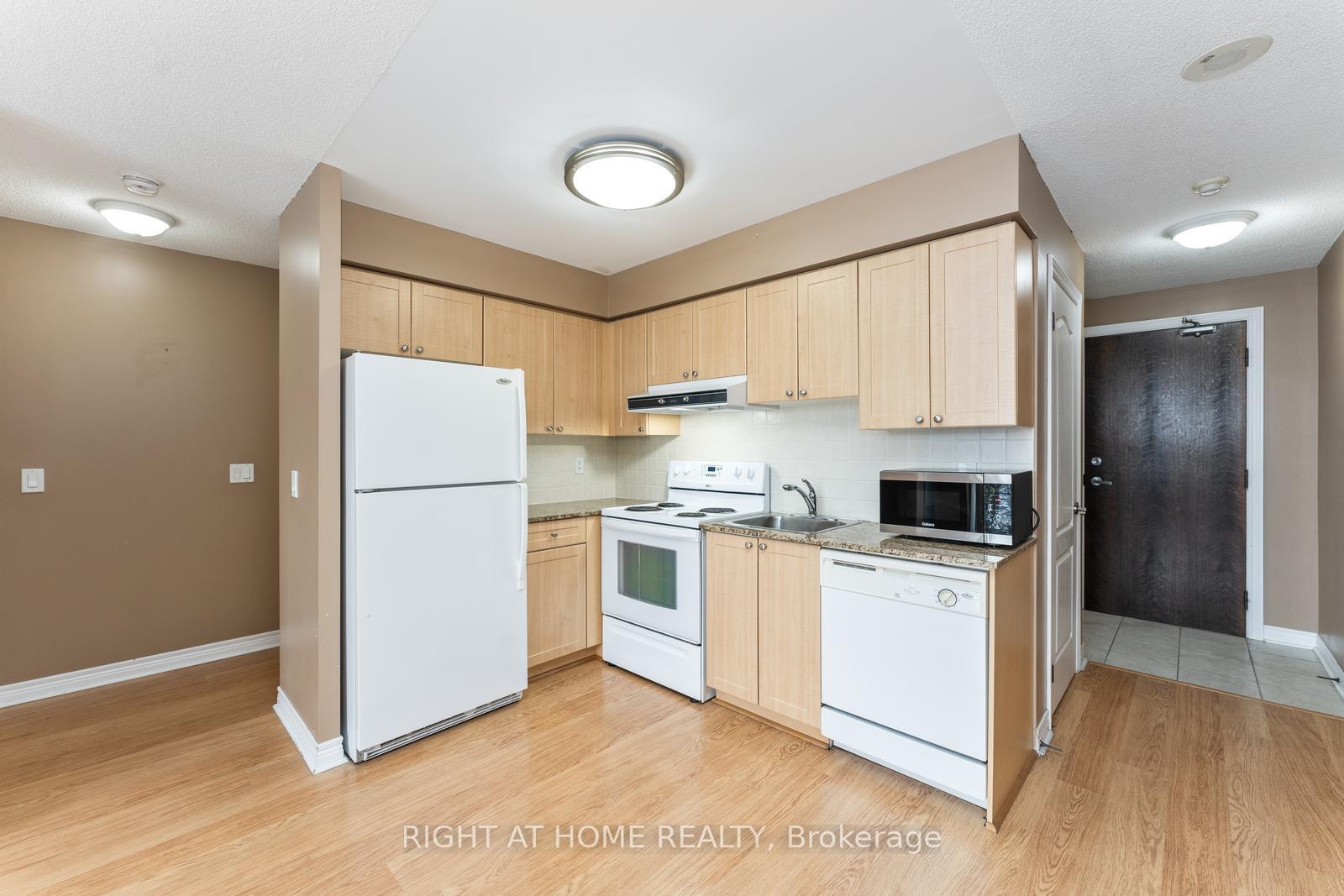 Photo 26 of Unit 1401, 15 North Park Road, Vaughan, Beverley Glen — HOMEH