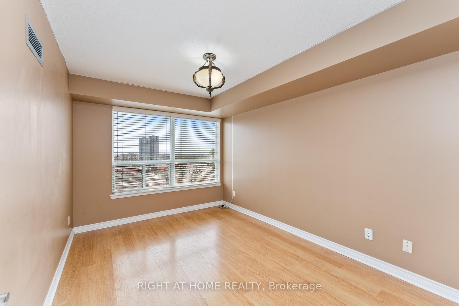 Photo 34 of Unit 1401, 15 North Park Road, Vaughan, Beverley Glen — HOMEH