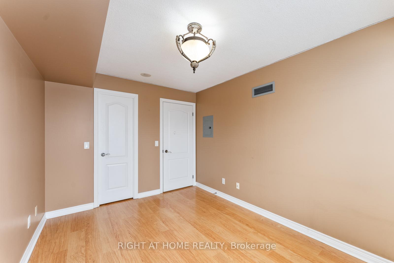 Photo 35 of Unit 1401, 15 North Park Road, Vaughan, Beverley Glen — HOMEH