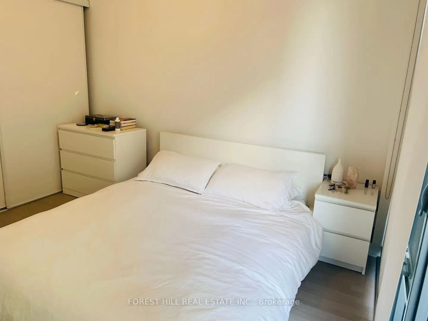 Photo 6 of Unit 1310, 57 St Joseph Street, Toronto, Bay Street Corridor — HOMEH