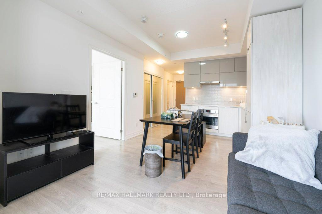 Photo 8 of Unit 1008, 8 Rouge Valley Drive W, Markham, Unionville — HOMEH