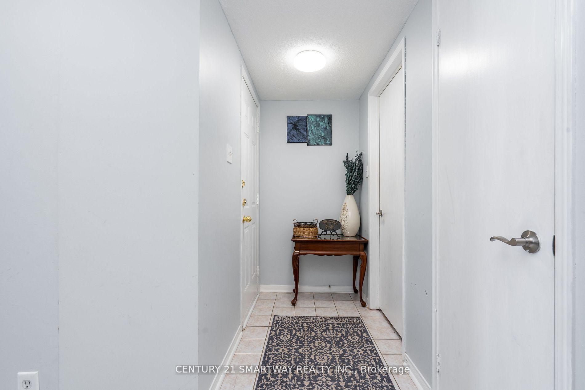 Photo 3 of 56 Pickett Crescent, Barrie, Painswick North — HOMEH
