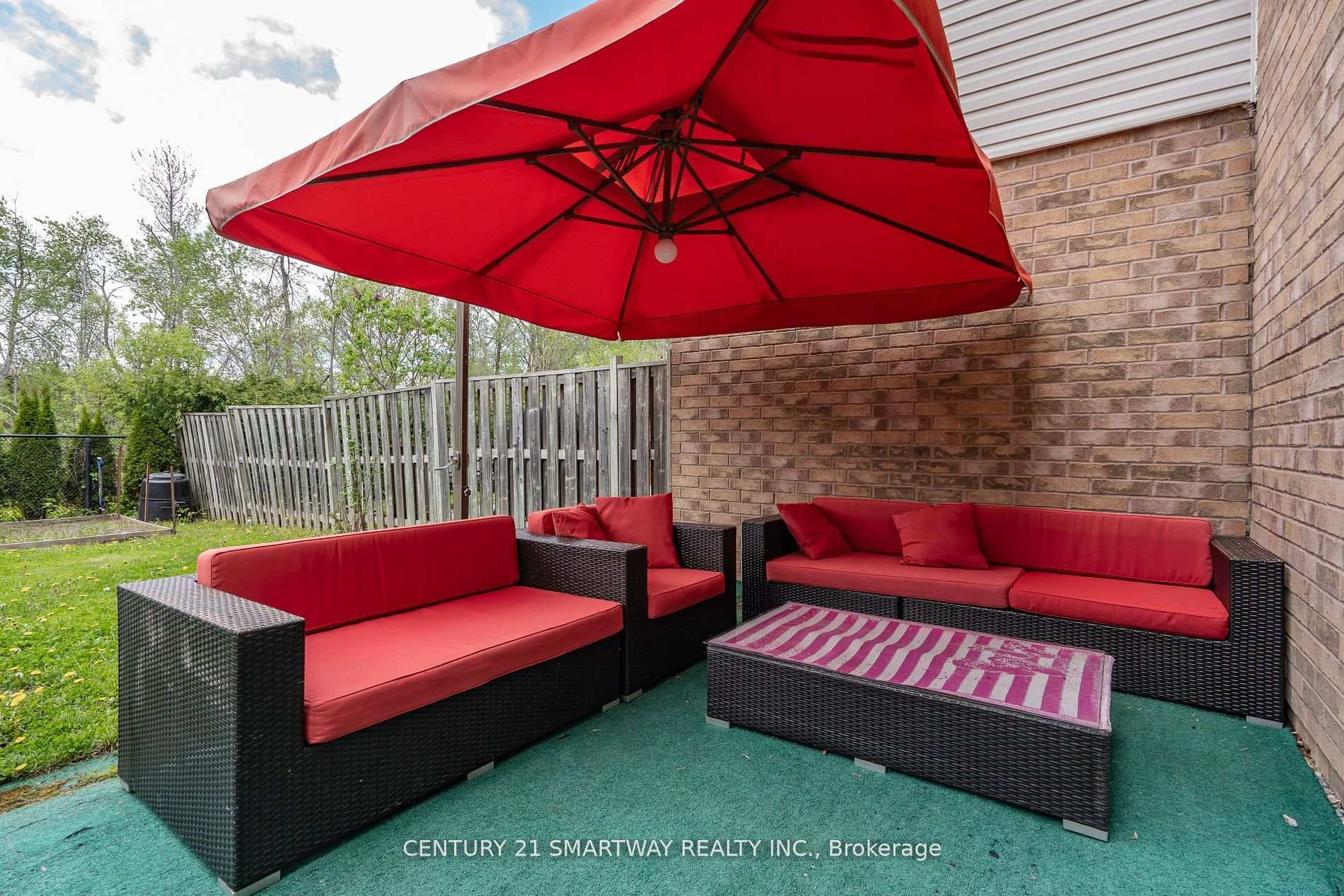 Photo 23 of 56 Pickett Crescent, Barrie, Painswick North — HOMEH