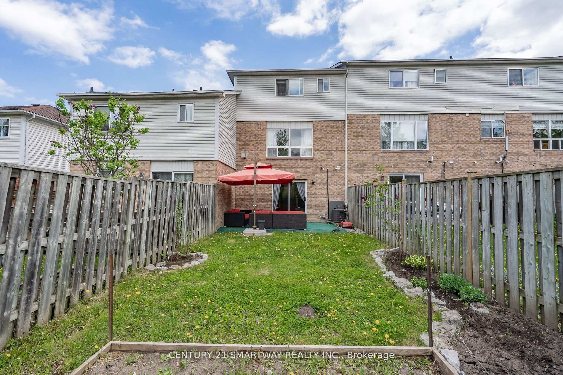 Photo 26 of 56 Pickett Crescent, Barrie, Painswick North — HOMEH