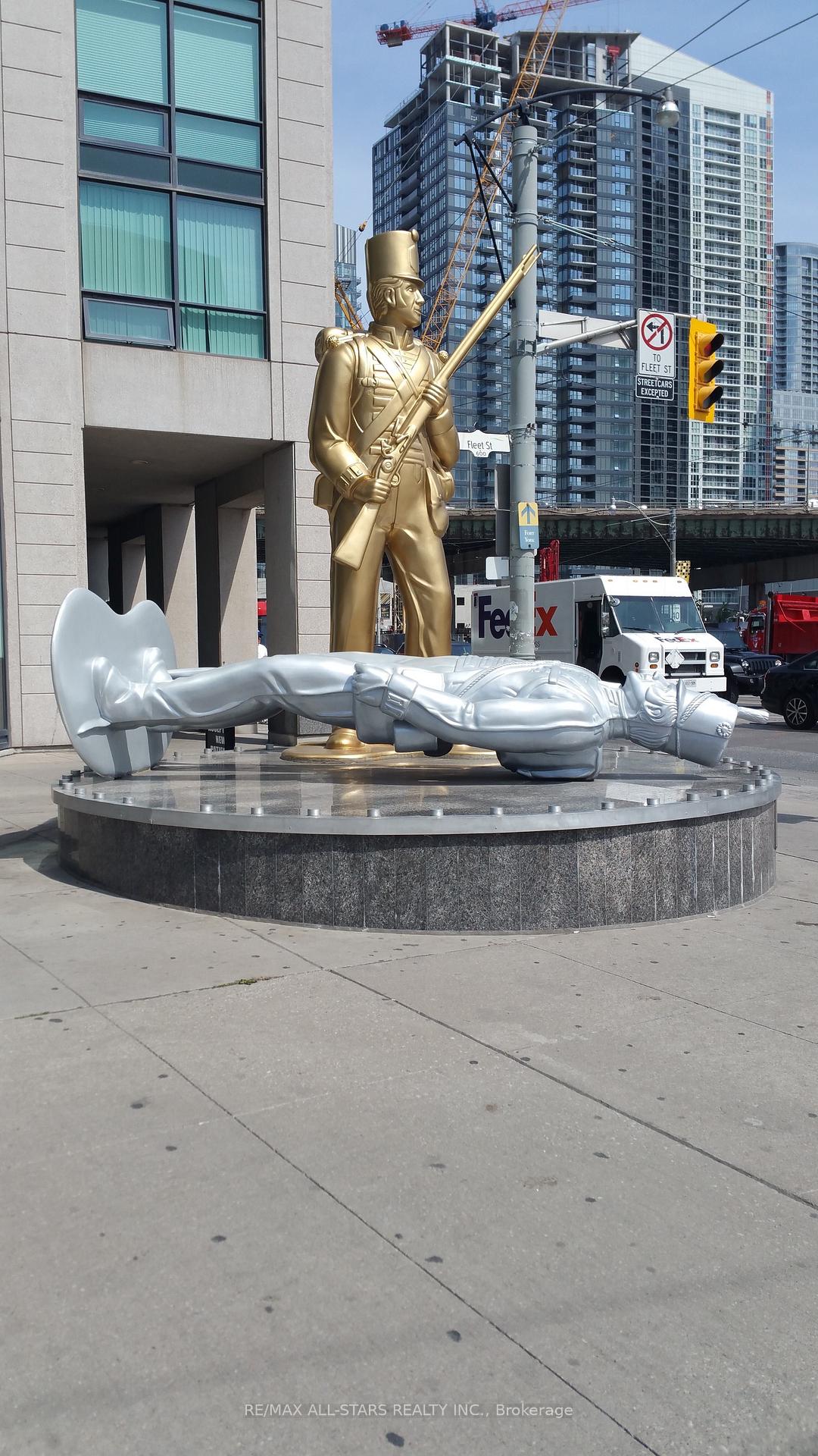 Photo 3 of Unit 420, 600 Fleet Street, Toronto, Niagara — HOMEH