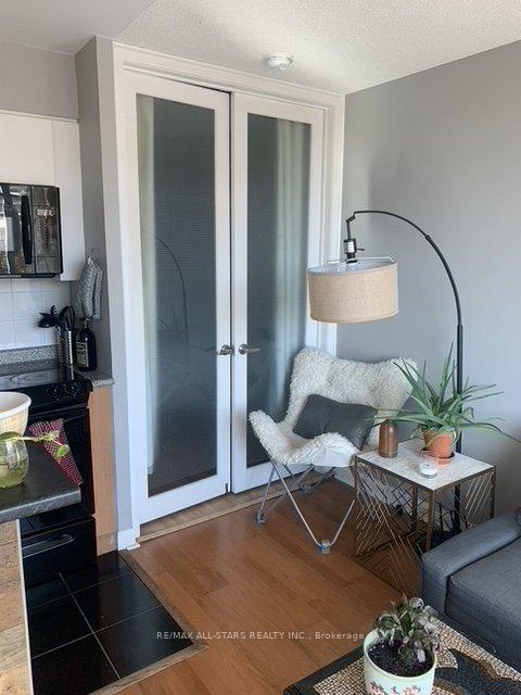Photo 8 of Unit 420, 600 Fleet Street, Toronto, Niagara — HOMEH