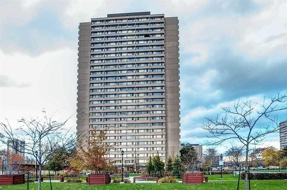Front of Unit 2507, 725 Don Mills Road