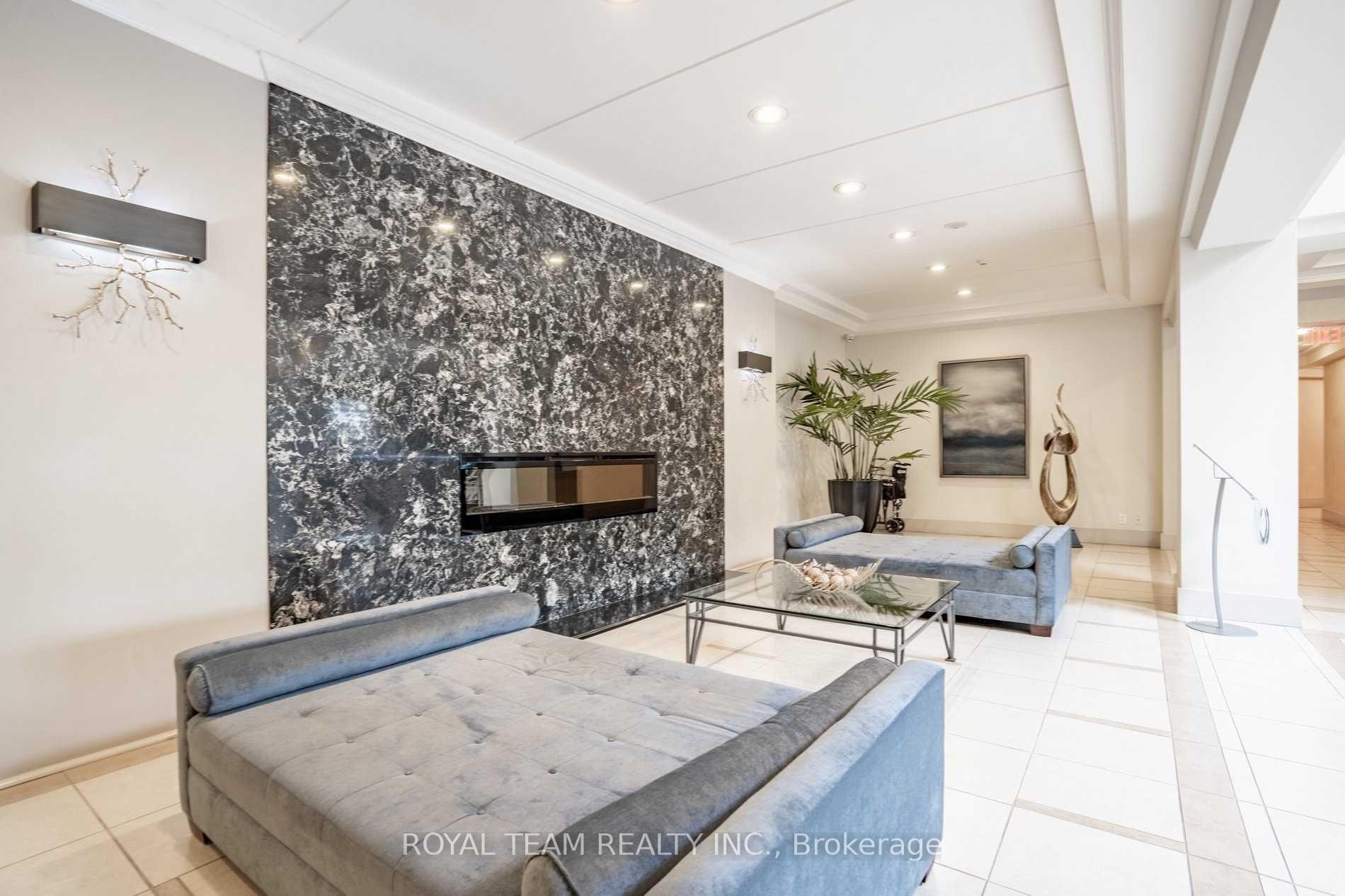 Photo 2 of Unit 714, 50 Disera Drive, Vaughan, Beverley Glen — HOMEH